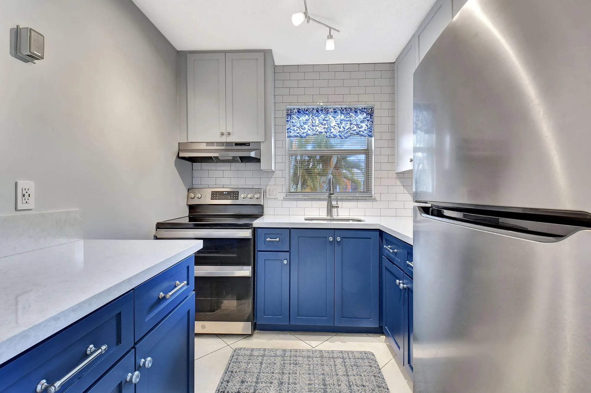 Property Slideshow image 16 of 42 | 638 snug harbor dr apt e11, Boynton Beach, FL, 33435