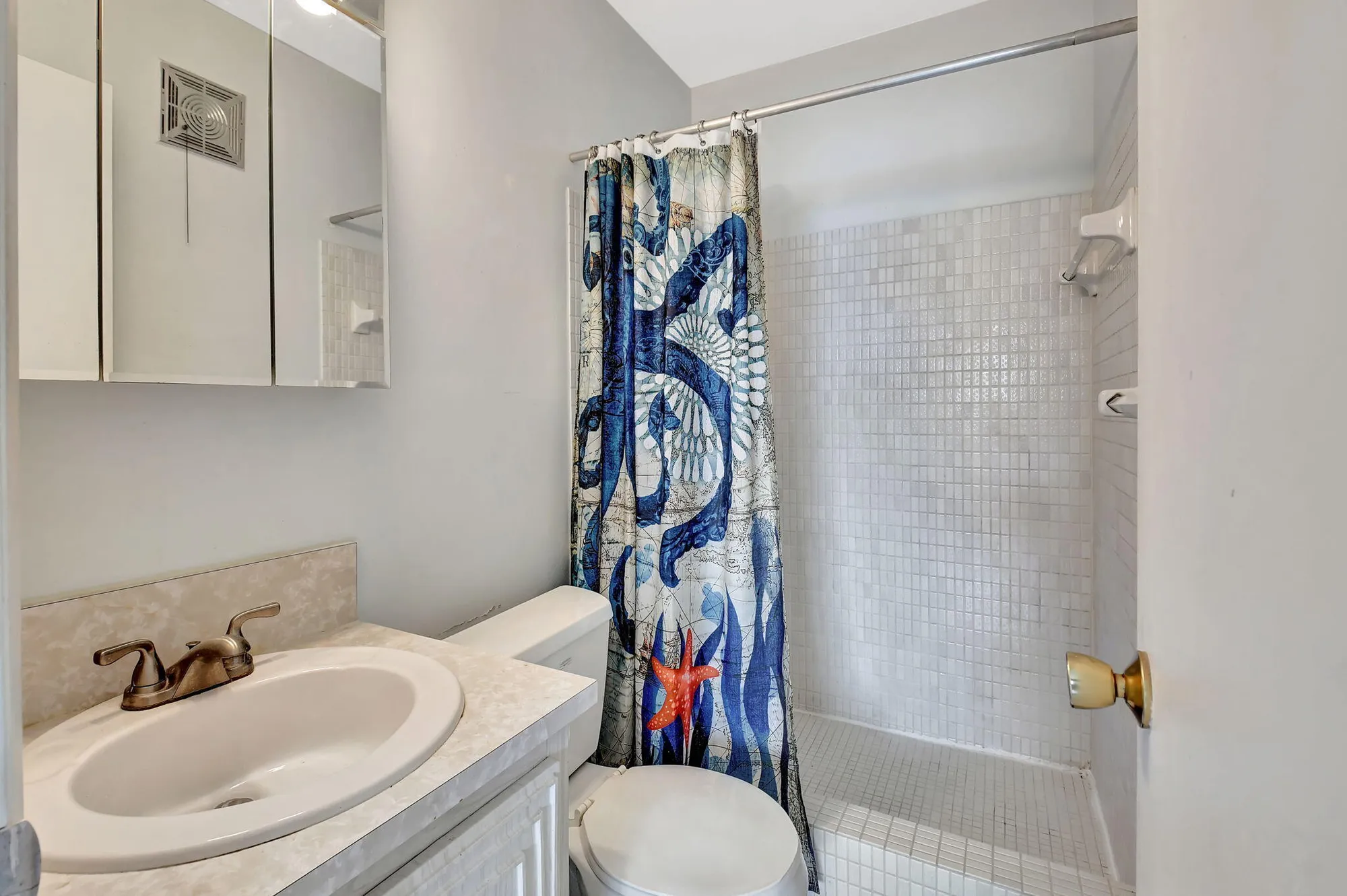 Property Slideshow image 22 of 42 | 638 snug harbor dr apt e11, Boynton Beach, FL, 33435