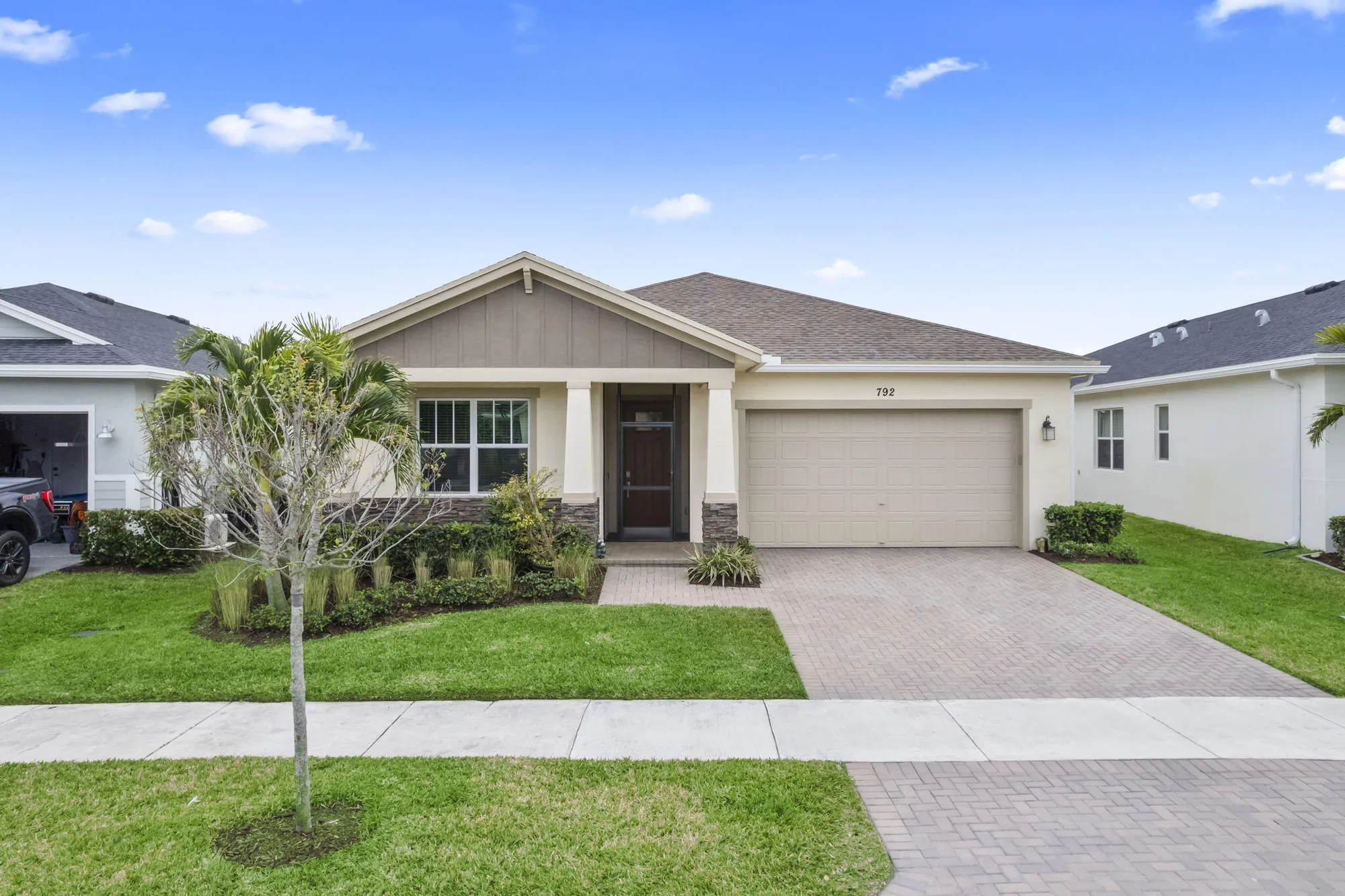 Property Slideshow image 32 of 41 | 792 se bloomfield rd, Port Saint Lucie, FL, 34984