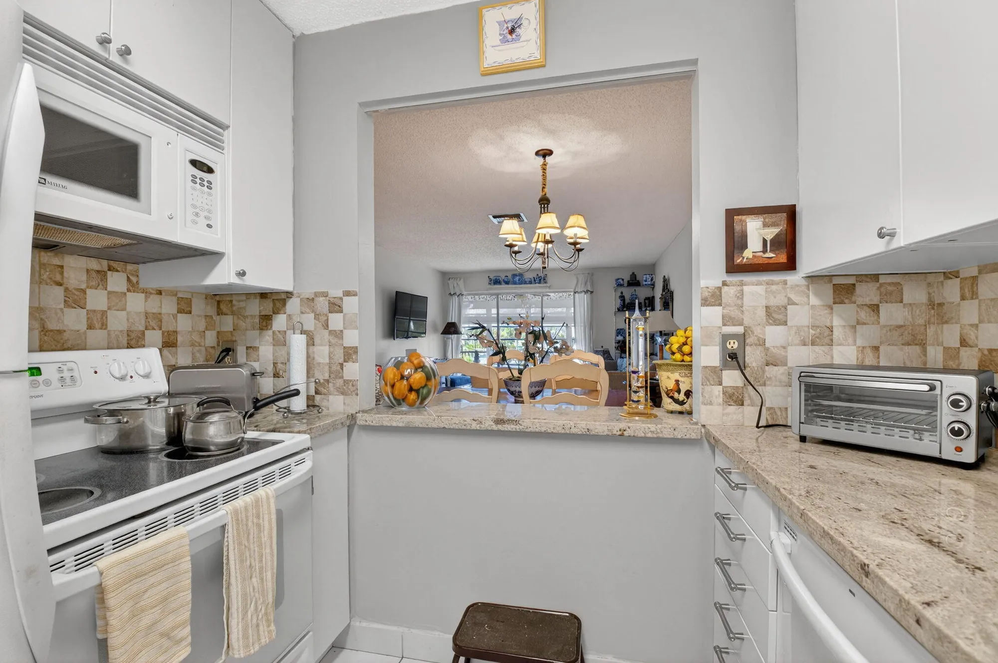 Property Slideshow image 6 of 58 | 13757 flora pl g, Delray Beach, FL, 33484