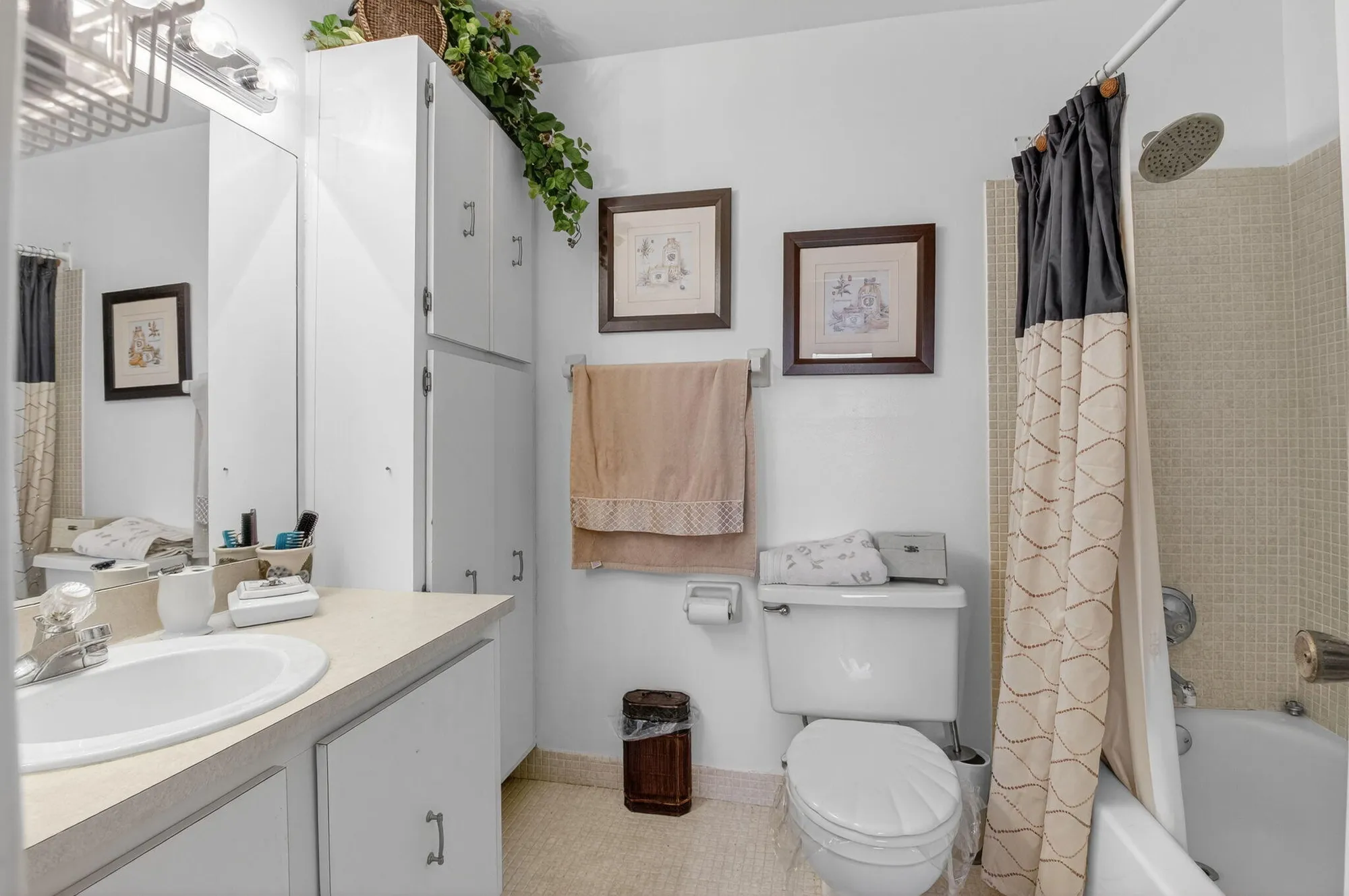 Property Slideshow image 17 of 58 | 13757 flora pl g, Delray Beach, FL, 33484