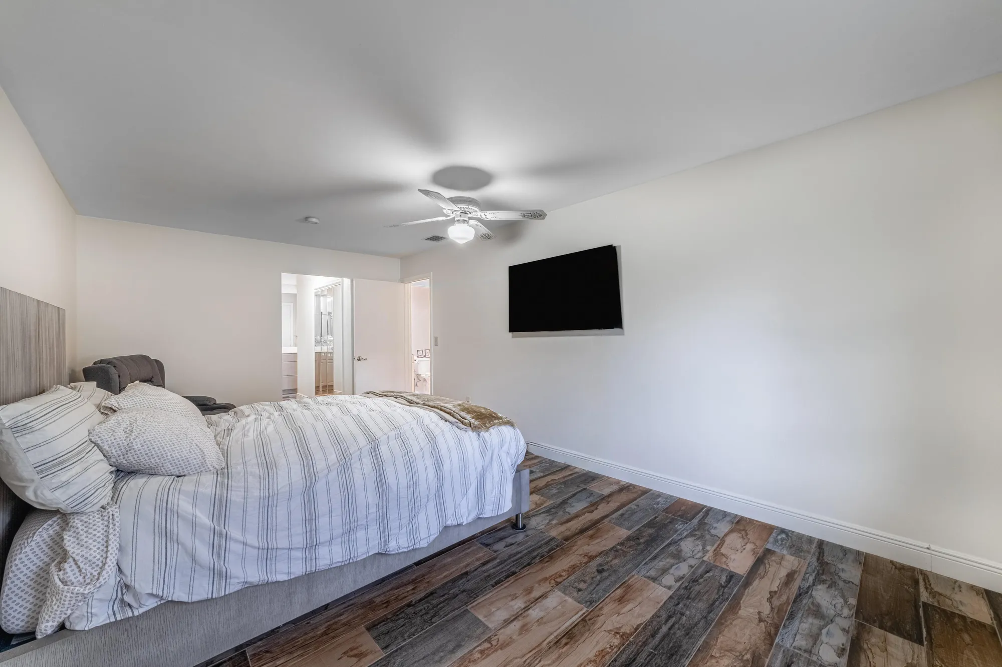 Property Slideshow image 16 of 36 | 10110 44th way s # 386, Boynton Beach, FL, 33436