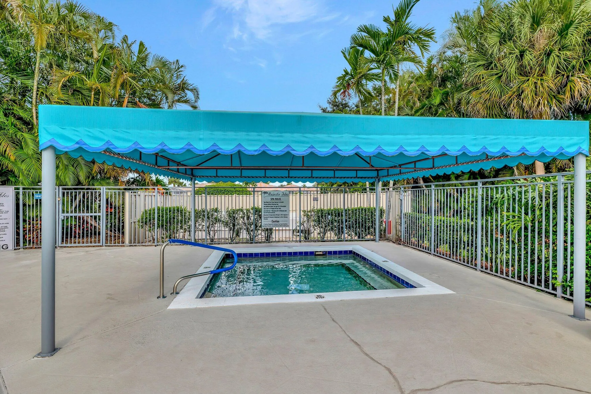 Property Slideshow image 76 of 98 | 5803 island reach ln, Boynton Beach, FL, 33437
