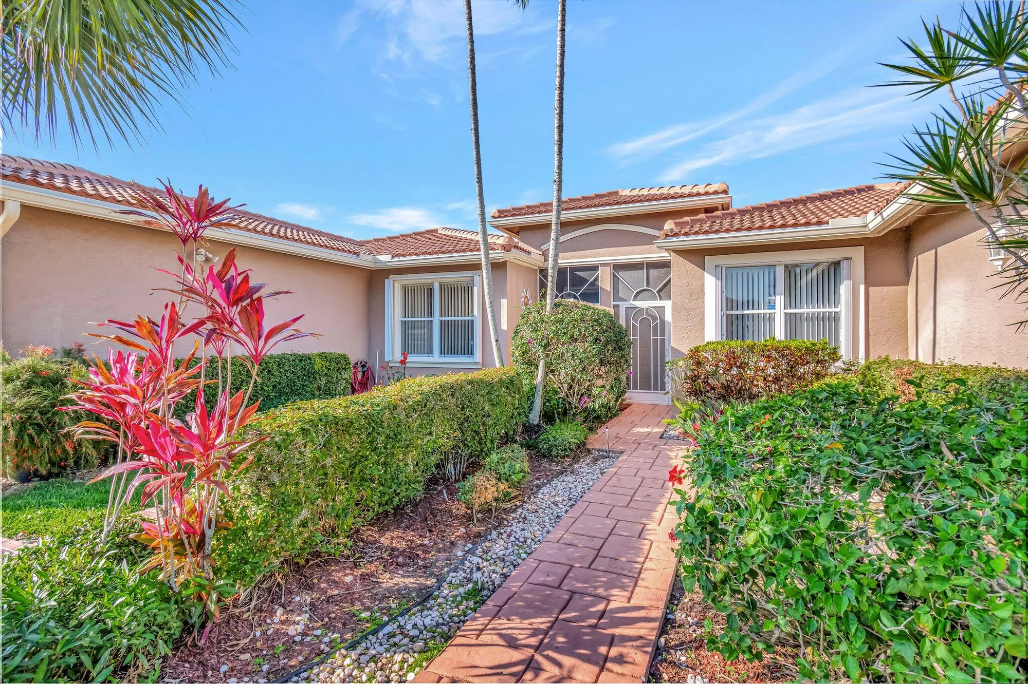 Property Slideshow image 6 of 98 | 5803 island reach ln, Boynton Beach, FL, 33437