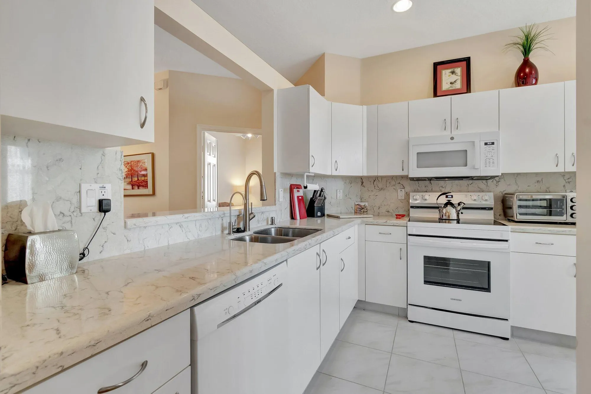 Property Slideshow image 21 of 98 | 5803 island reach ln, Boynton Beach, FL, 33437