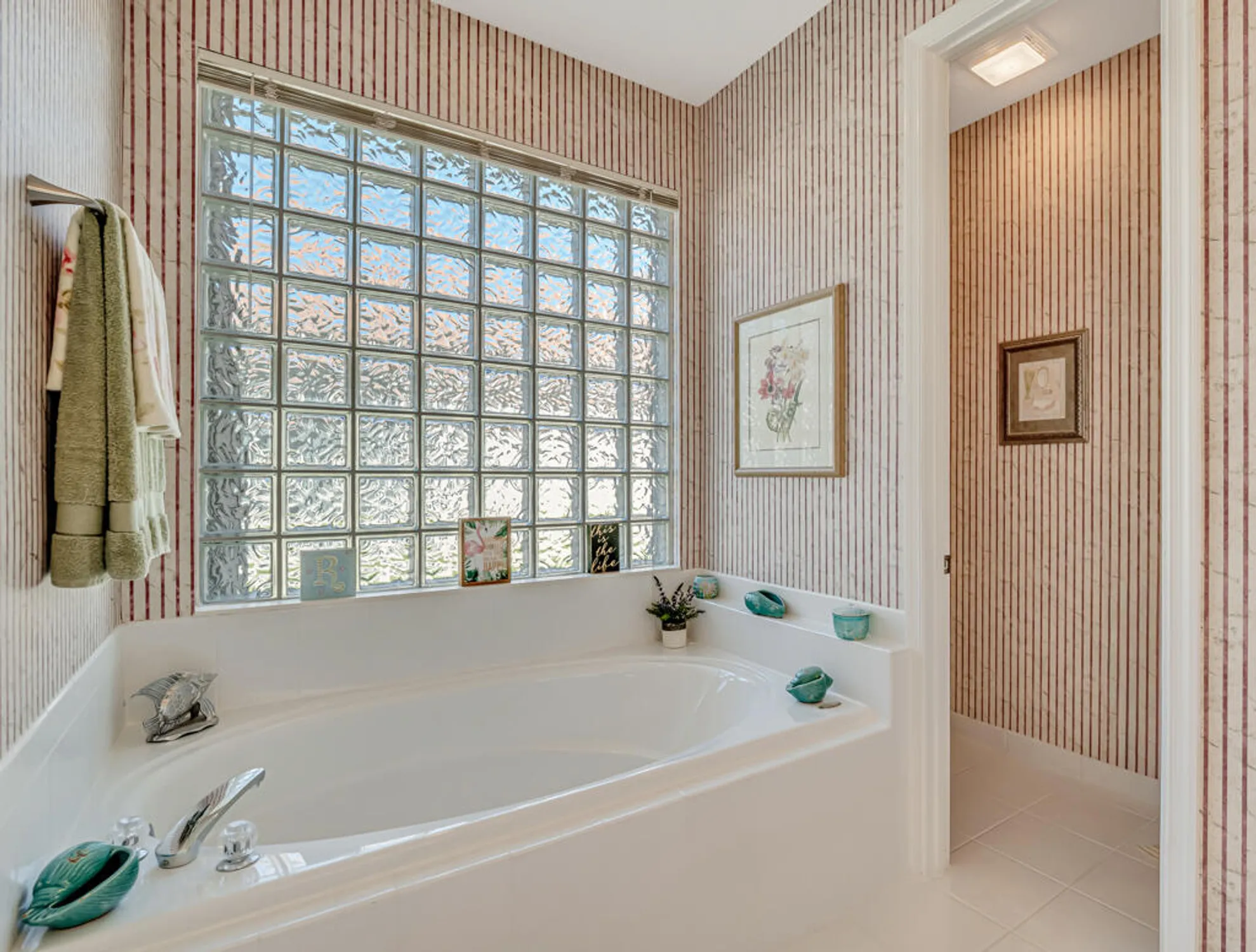 Property Slideshow image 40 of 57 | 9174 bay point cir, West Palm Beach, FL, 33411