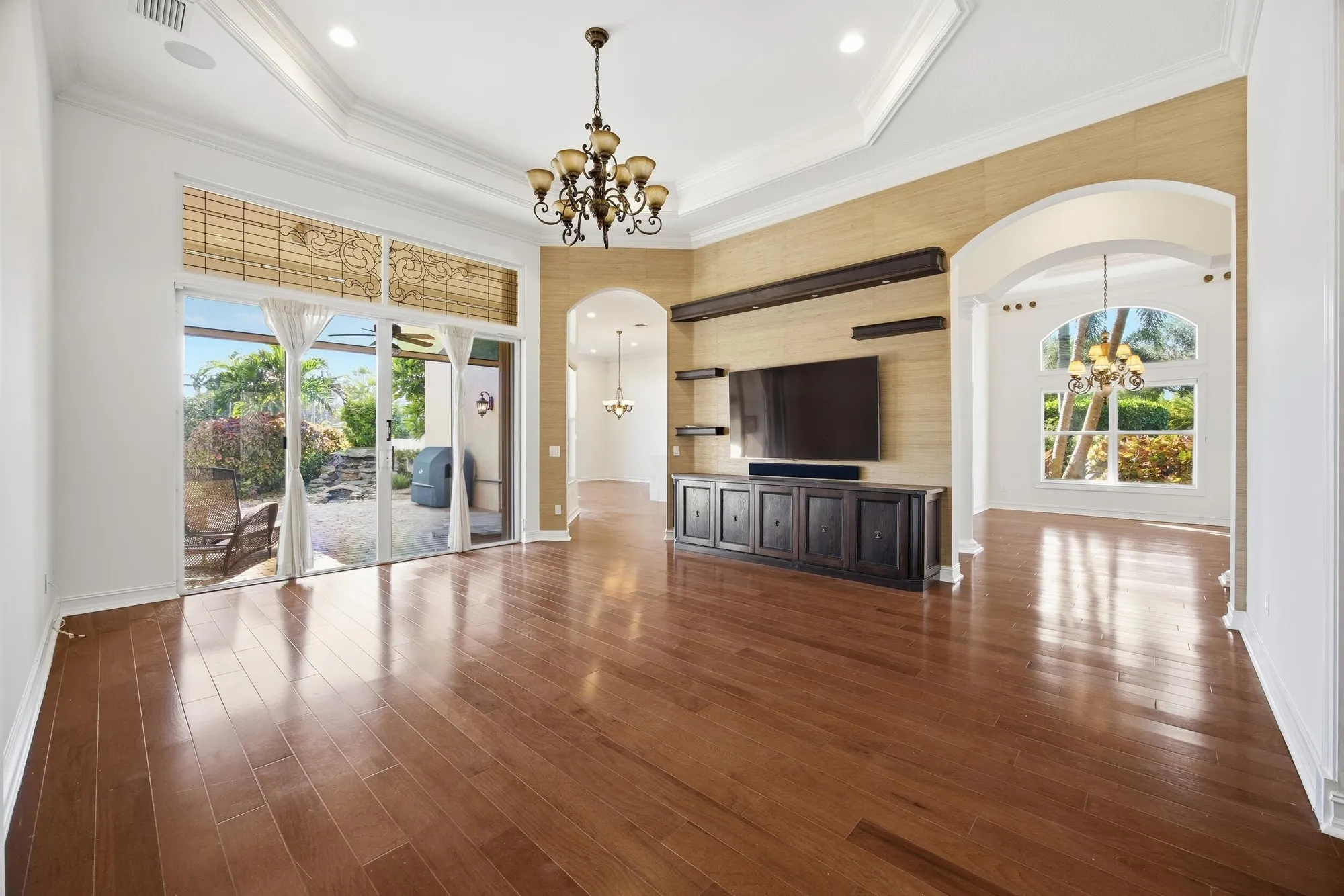 Property Slideshow image 7 of 61 | 7071 corning cir, Boynton Beach, FL, 33437