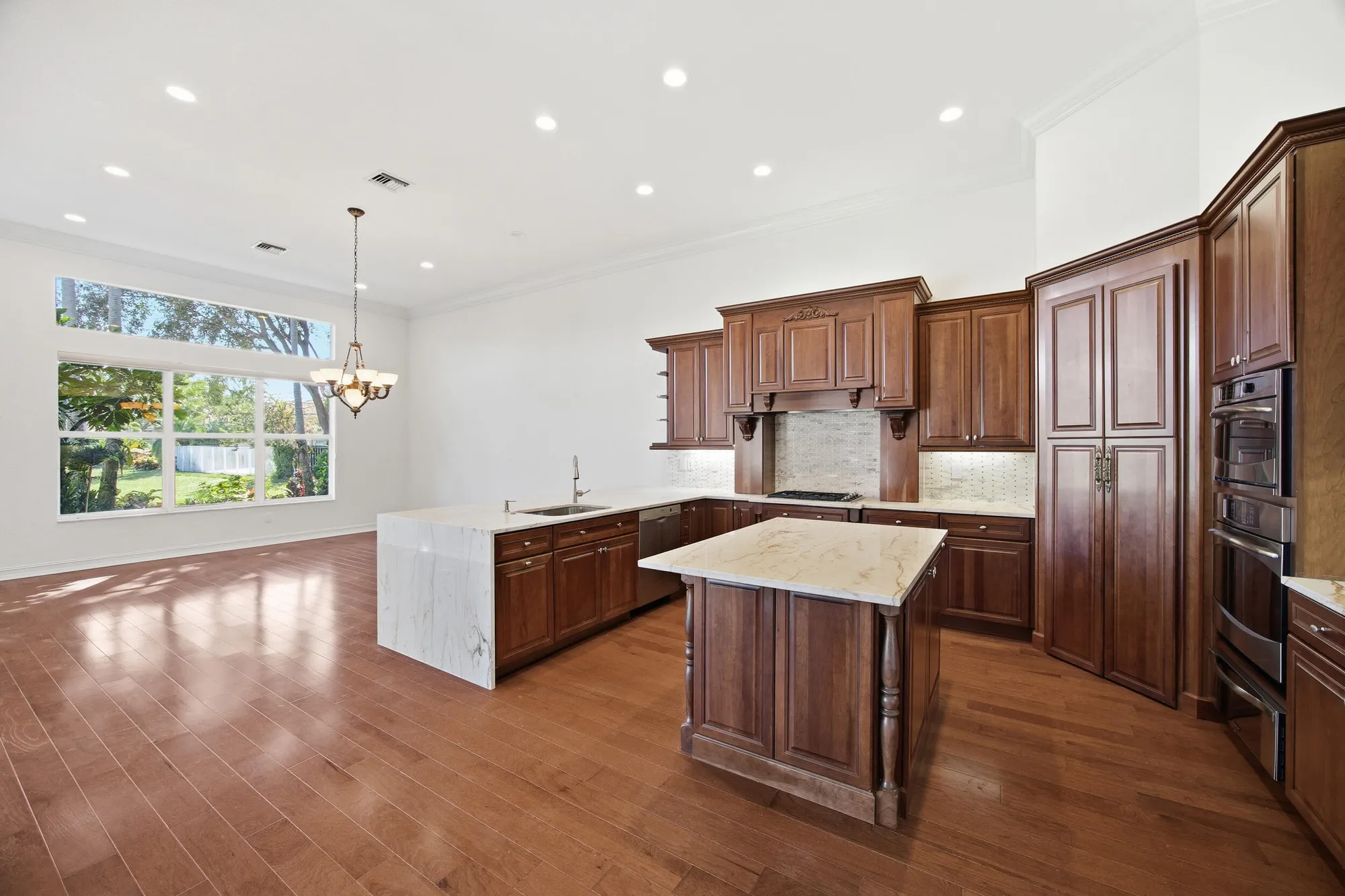 Property Slideshow image 14 of 61 | 7071 corning cir, Boynton Beach, FL, 33437