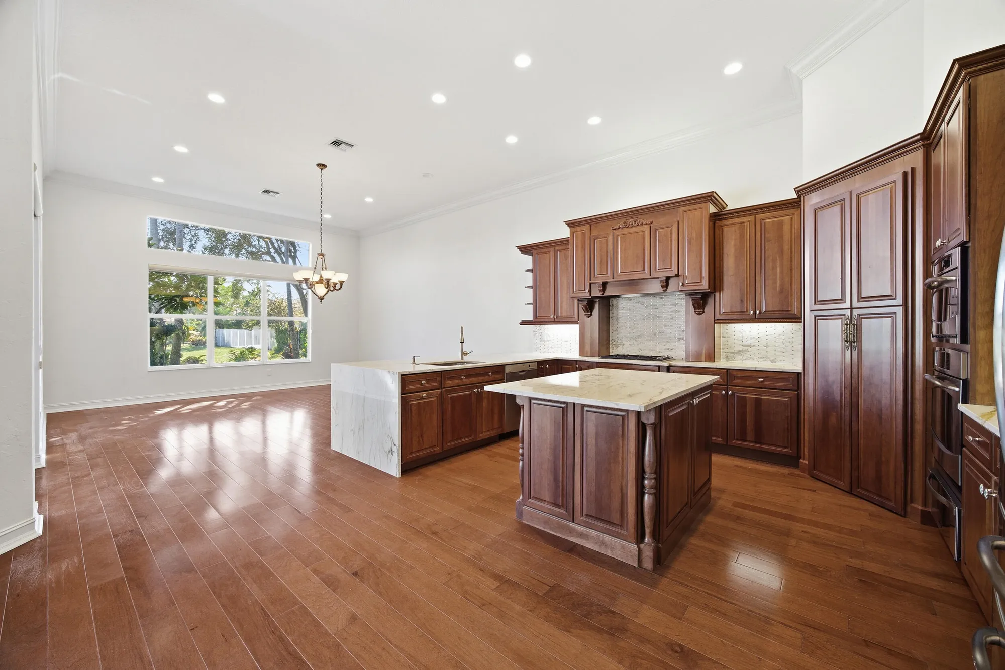 Property Slideshow image 16 of 61 | 7071 corning cir, Boynton Beach, FL, 33437
