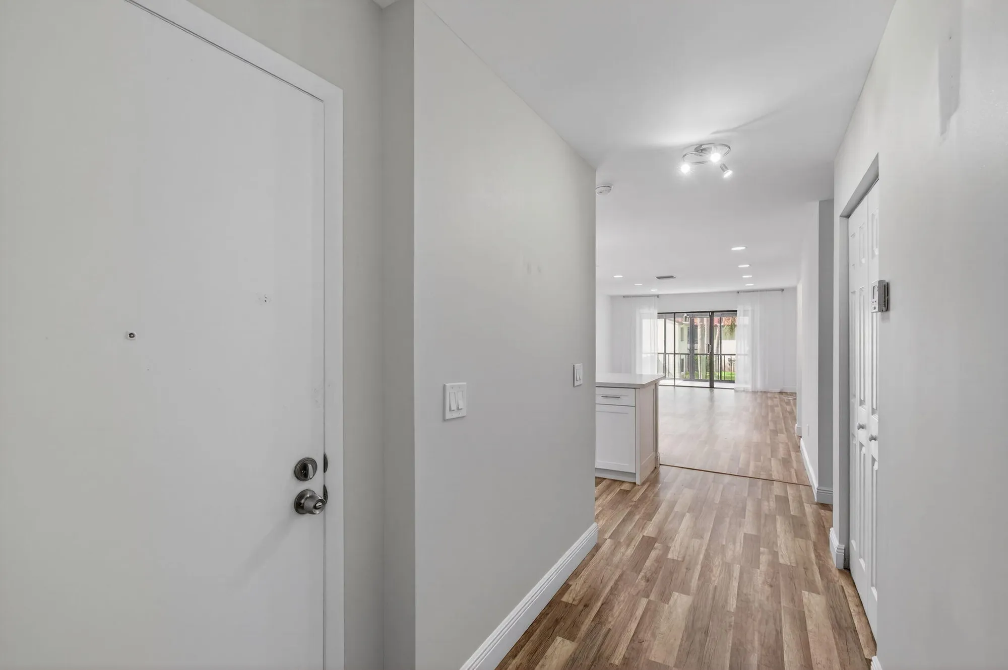 Property Slideshow image 5 of 80 | 8536 casa del lago, Boca Raton, FL, 33433