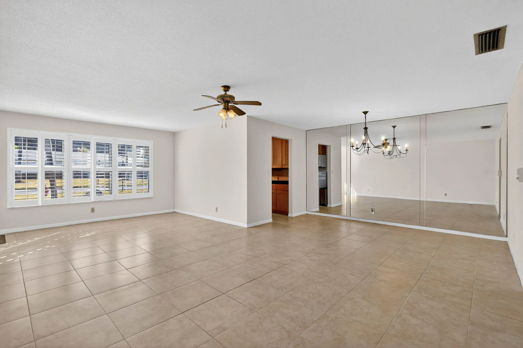 Property Slideshow image 6 of 23 | 245 high point ct c, Boynton Beach, FL, 33435