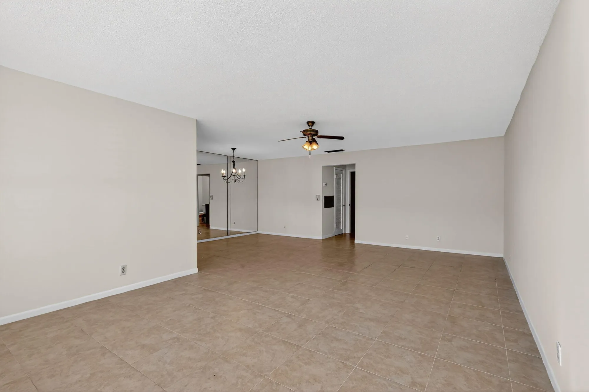 Property Slideshow image 5 of 23 | 245 high point ct c, Boynton Beach, FL, 33435