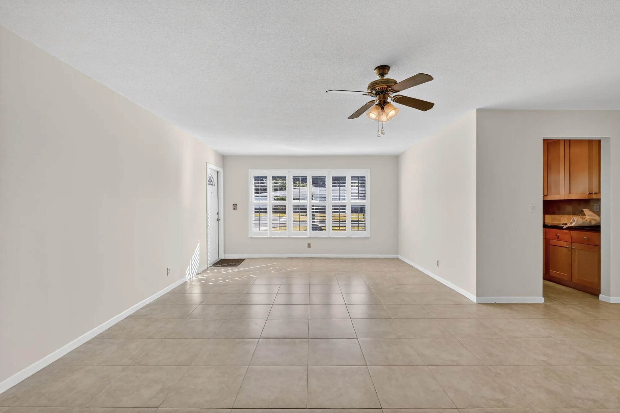 Property Slideshow image 7 of 23 | 245 high point ct c, Boynton Beach, FL, 33435