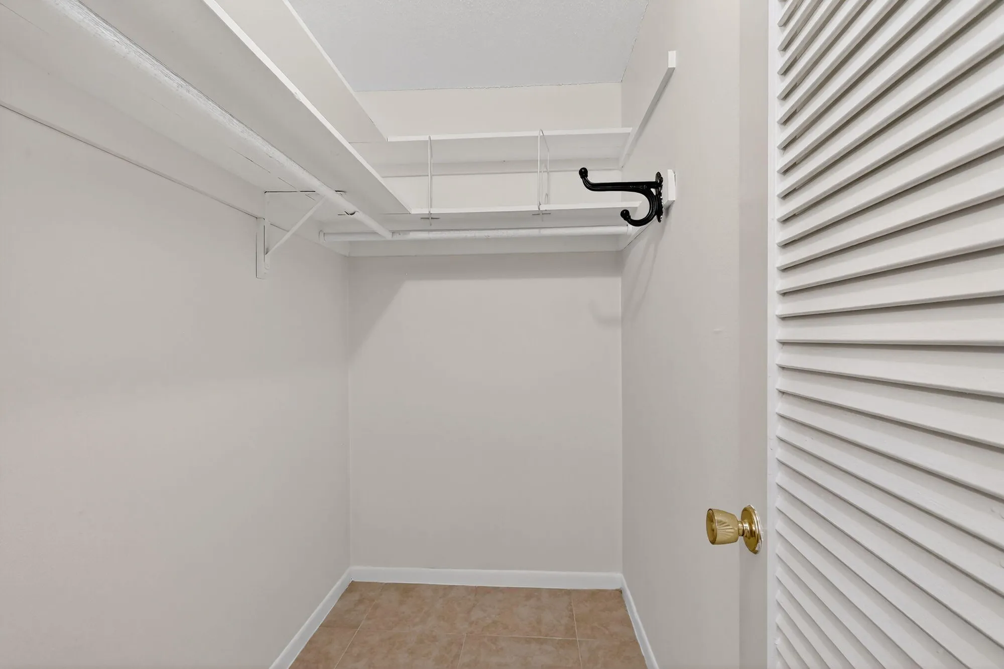 Property Slideshow image 16 of 23 | 245 high point ct c, Boynton Beach, FL, 33435
