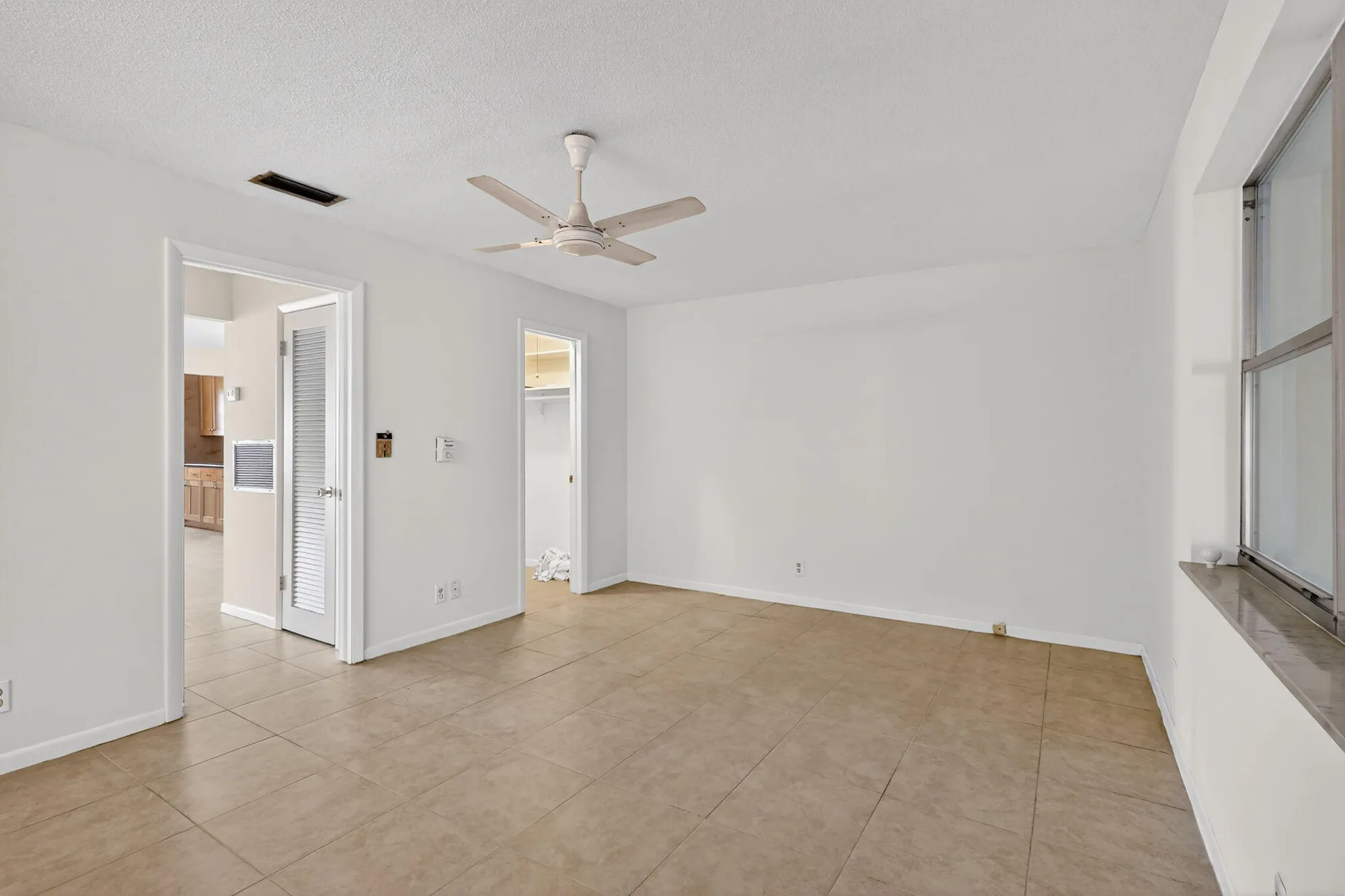 Property Slideshow image 20 of 23 | 245 high point ct c, Boynton Beach, FL, 33435