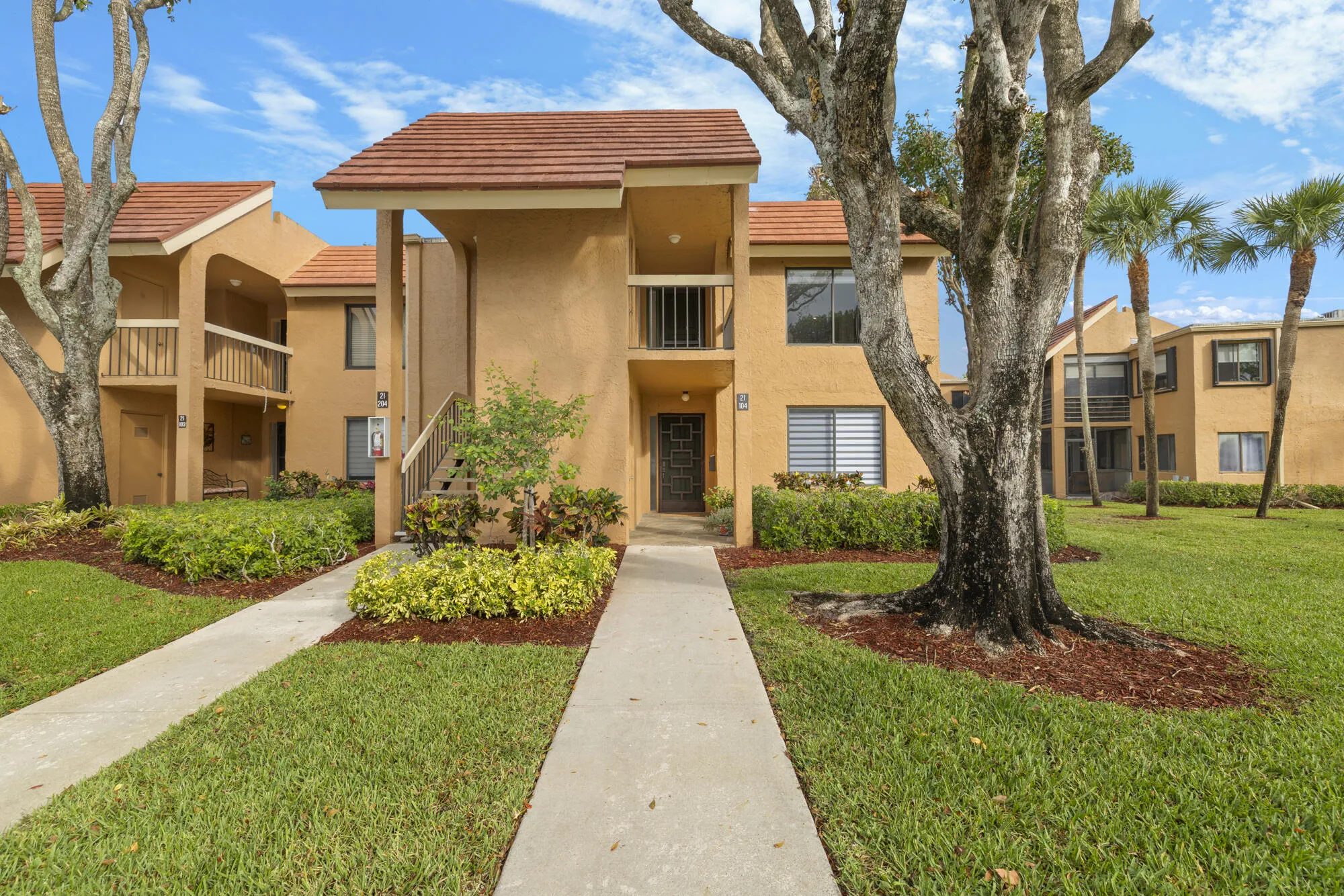 Property Slideshow image 19 of 23 | 11296 green lake dr apt 204, Boynton Beach, FL, 33437