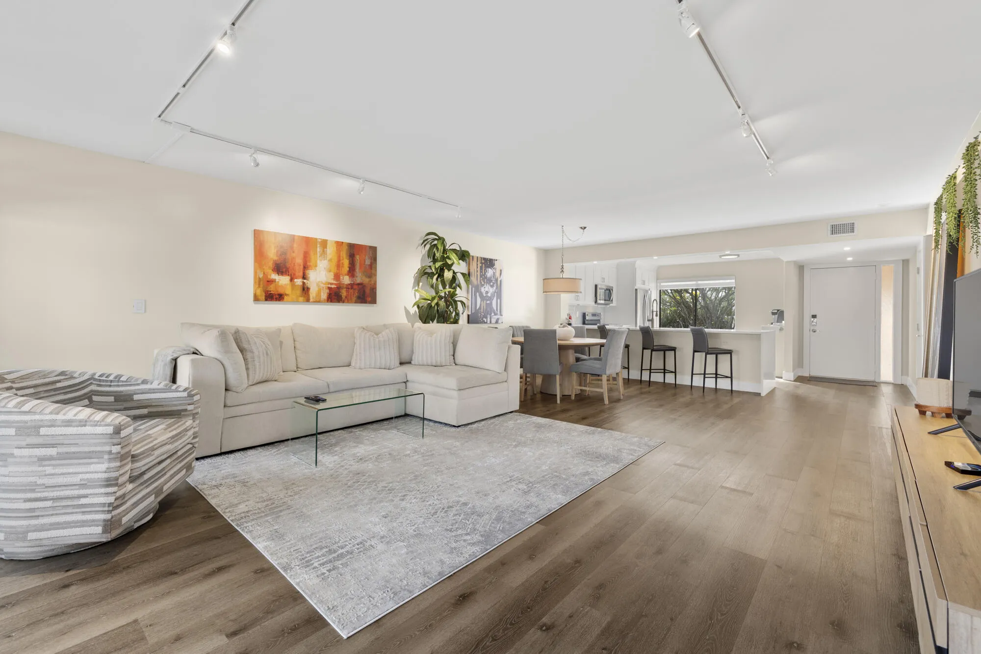 Property Slideshow image 7 of 23 | 11296 green lake dr apt 204, Boynton Beach, FL, 33437