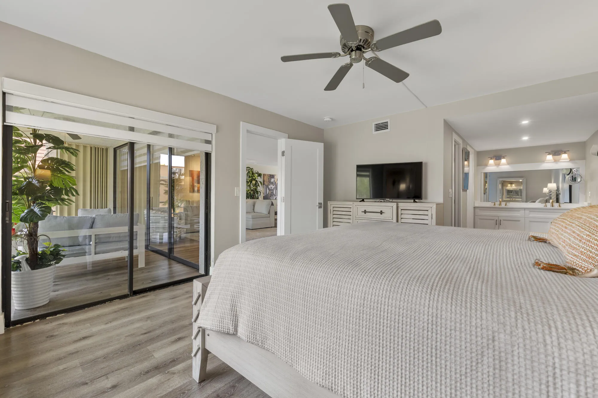 Property Slideshow image 9 of 23 | 11296 green lake dr apt 204, Boynton Beach, FL, 33437