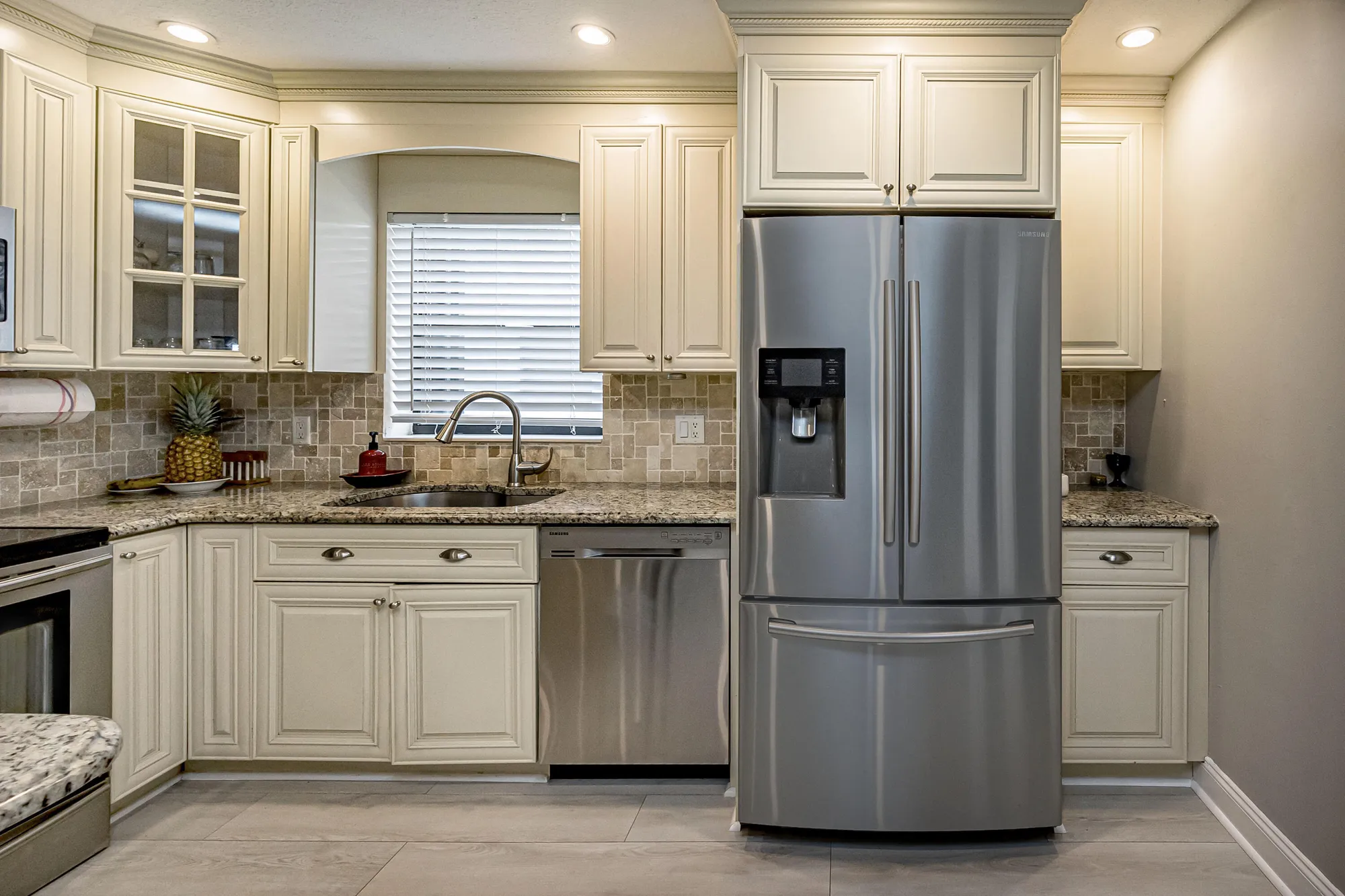 Property Slideshow image 6 of 22 | 6247 red cedar cir, Greenacres, FL, 33463