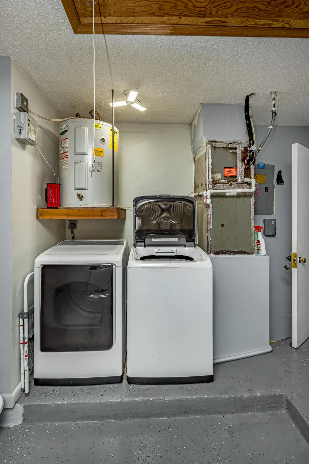 Property Slideshow image 14 of 22 | 6247 red cedar cir, Greenacres, FL, 33463