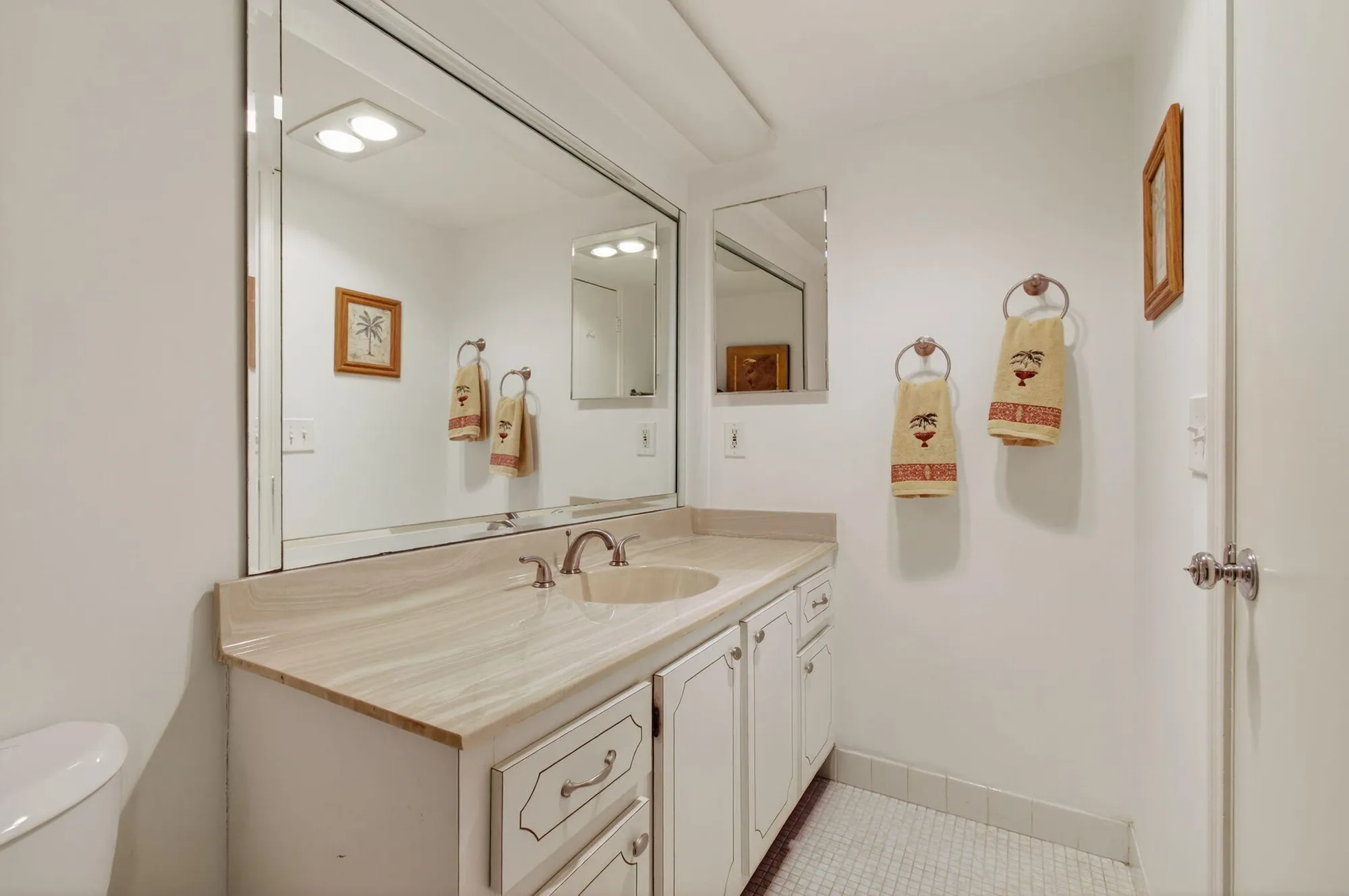 Property Slideshow image 25 of 46 | 3300 s ocean blvd 320c, Highland Beach, FL, 33487