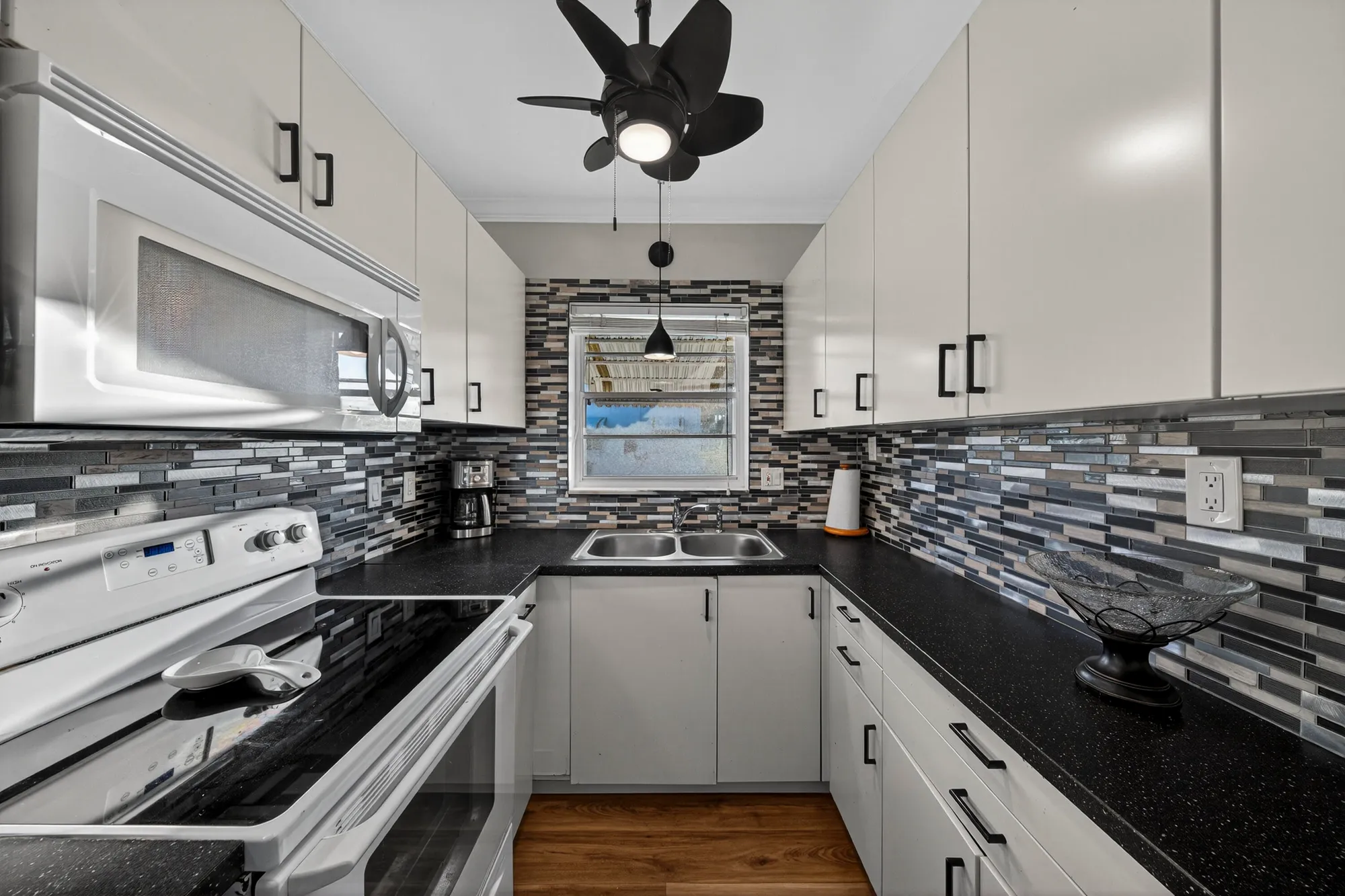 Property Slideshow image 12 of 71 | 2800 w golf blvd 130, Pompano Beach, FL, 33064