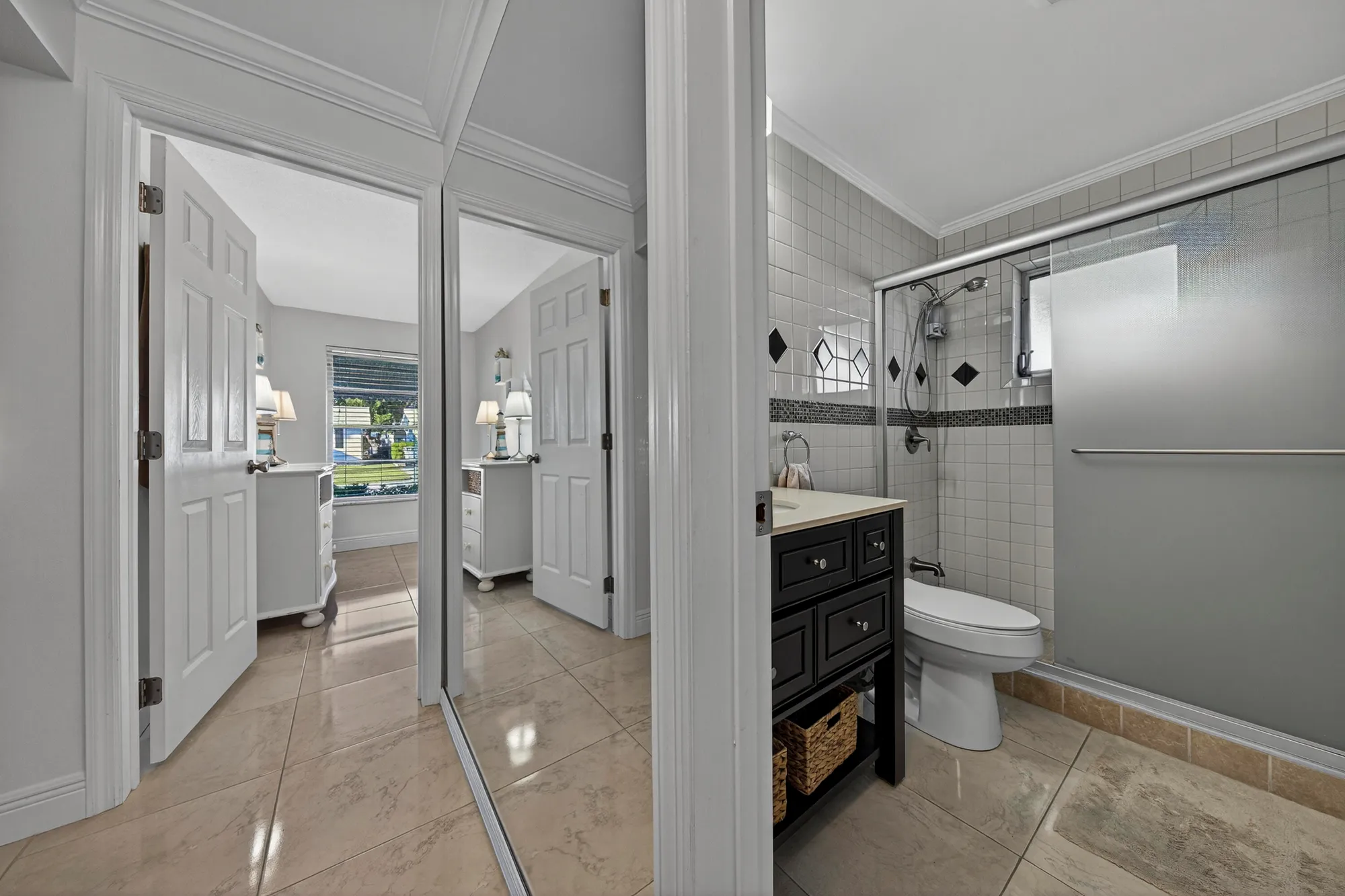 Property Slideshow image 29 of 70 | 320 nw 24th ct, Pompano Beach, FL, 33064