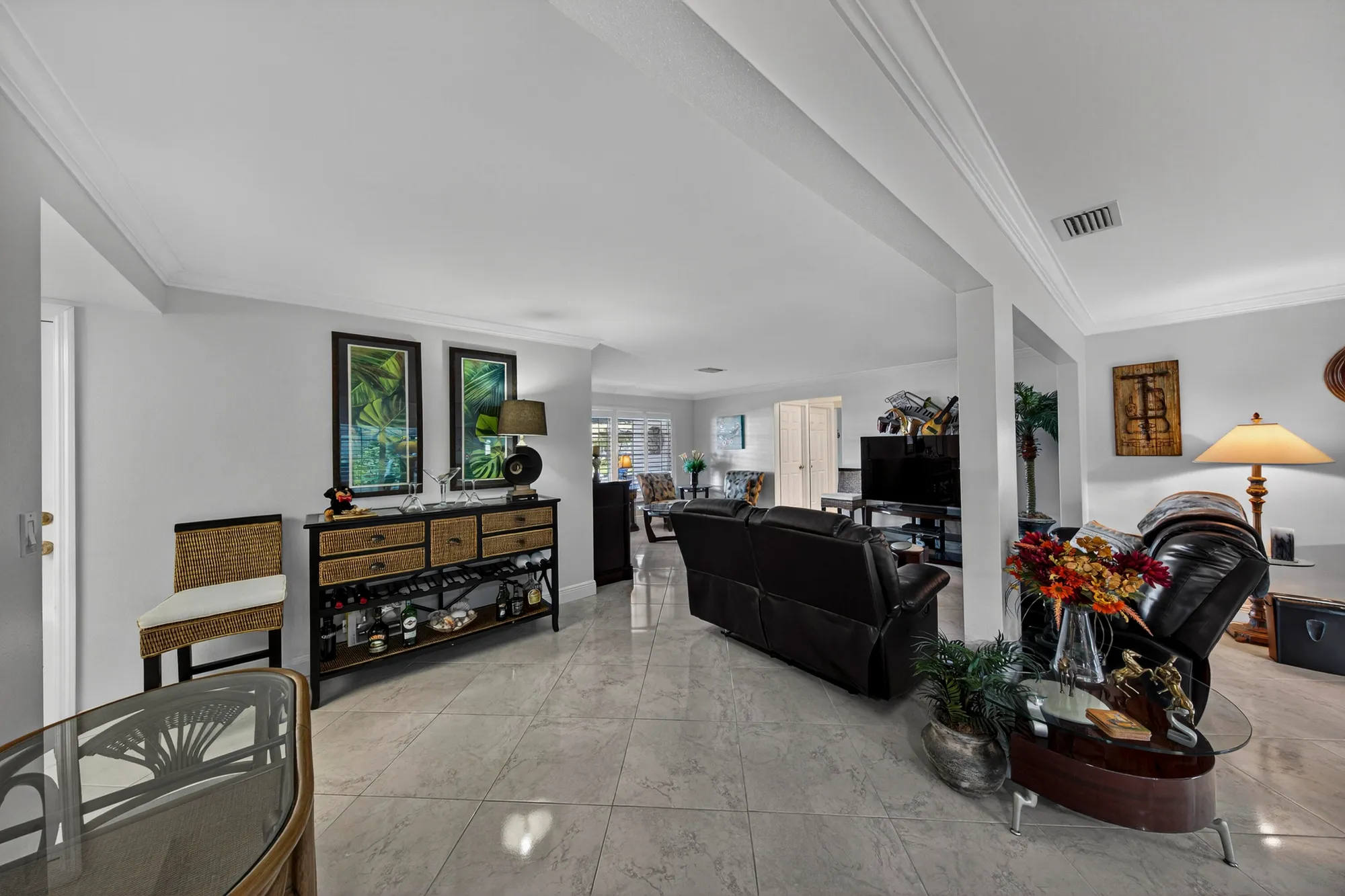 Property Slideshow image 17 of 70 | 320 nw 24th ct, Pompano Beach, FL, 33064