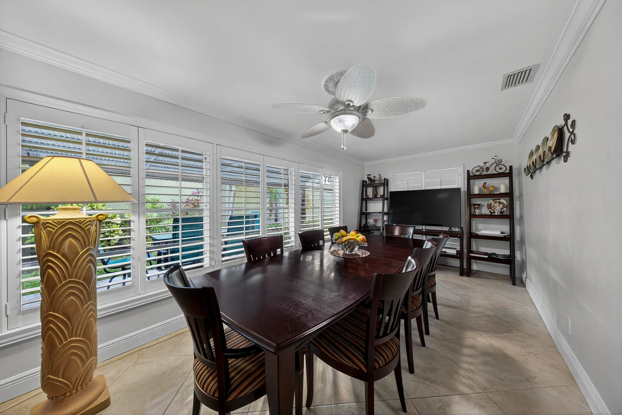 Property Slideshow image 6 of 70 | 320 nw 24th ct, Pompano Beach, FL, 33064