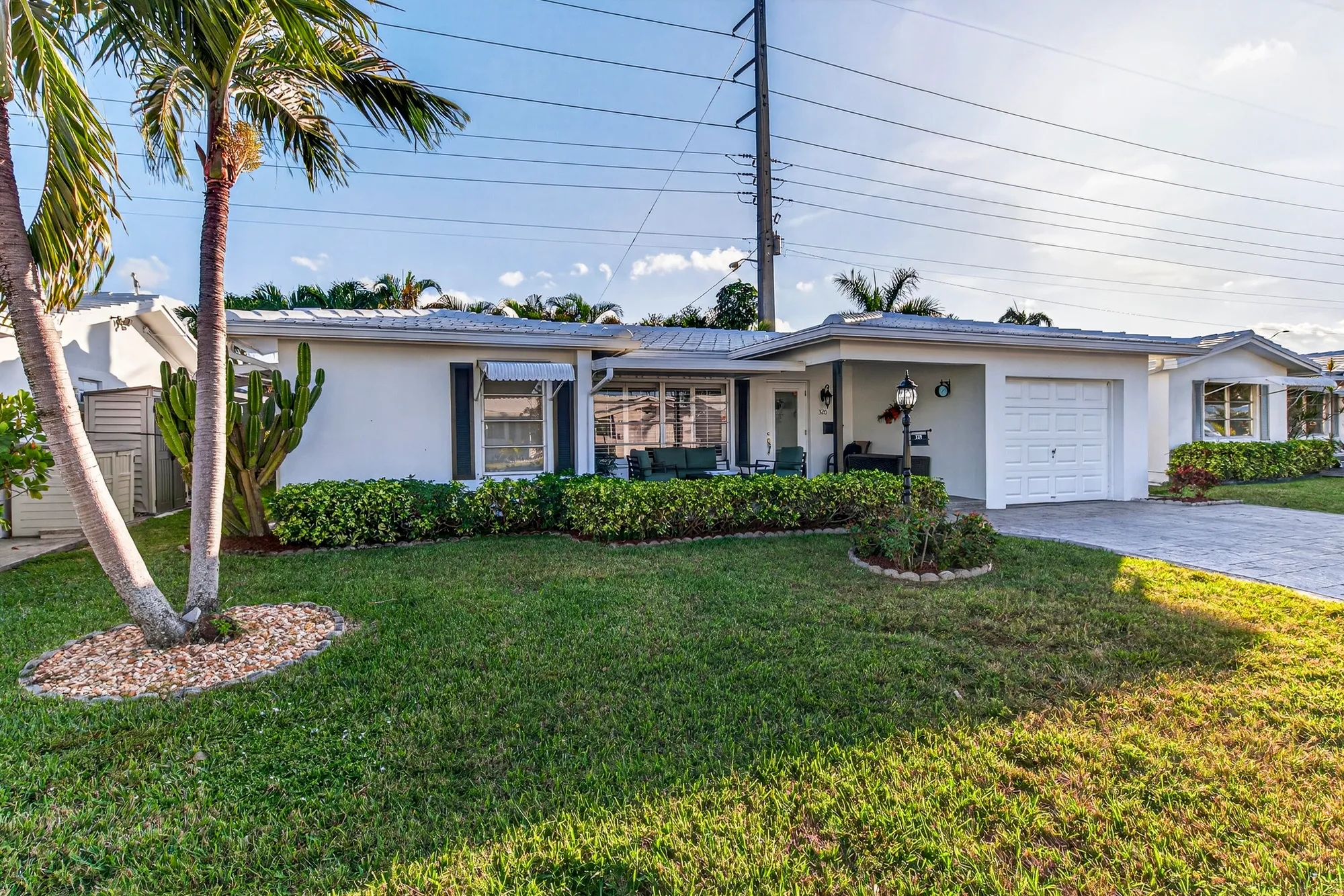 Property Slideshow image 38 of 70 | 320 nw 24th ct, Pompano Beach, FL, 33064