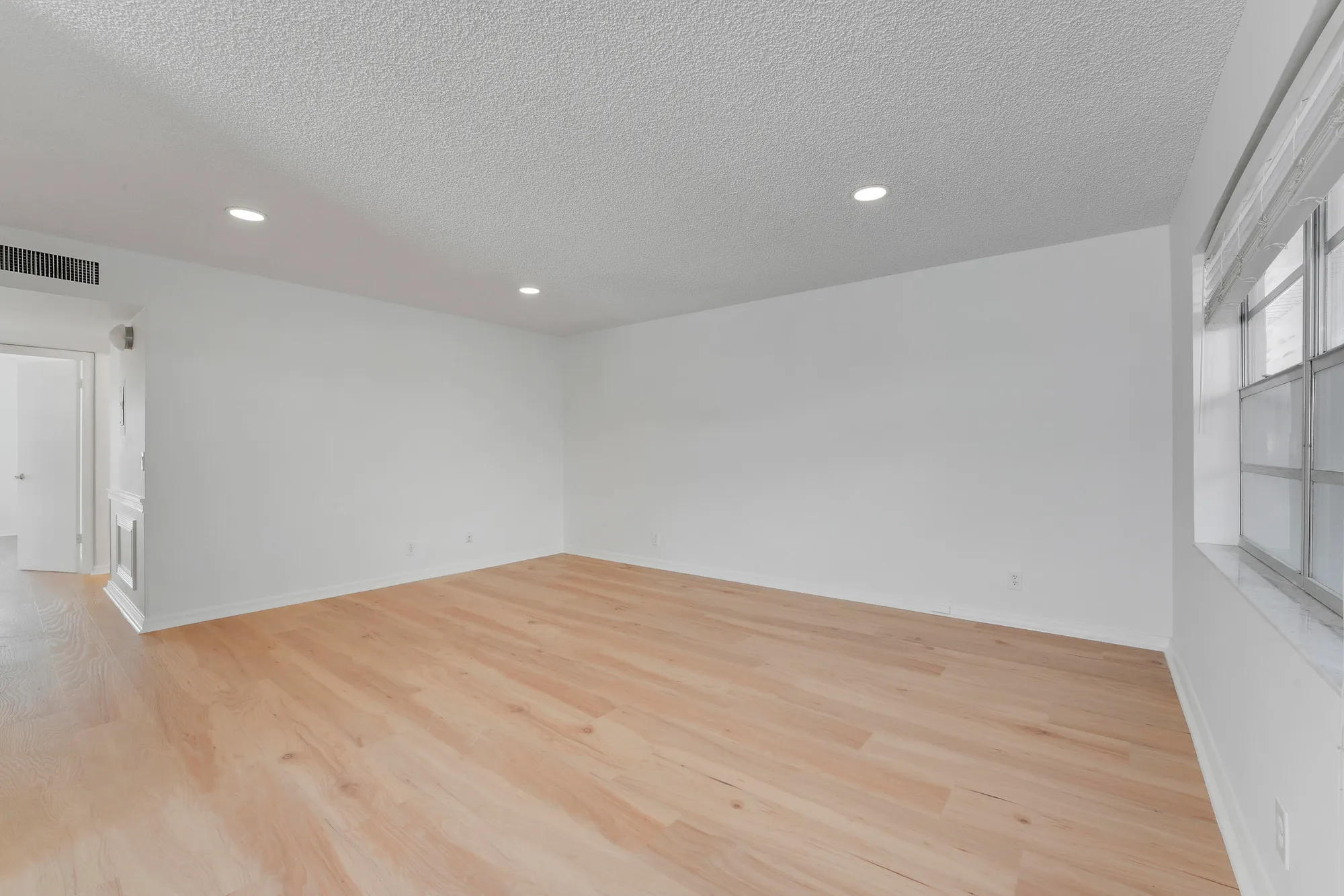 Property Slideshow image 1 of 30 | 332 flanders g, Delray Beach, FL, 33484