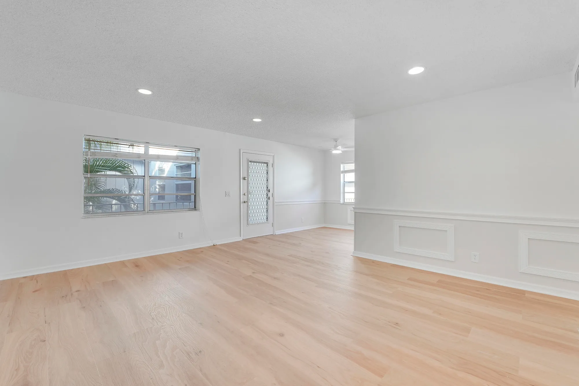 Property Slideshow image 3 of 30 | 332 flanders g, Delray Beach, FL, 33484