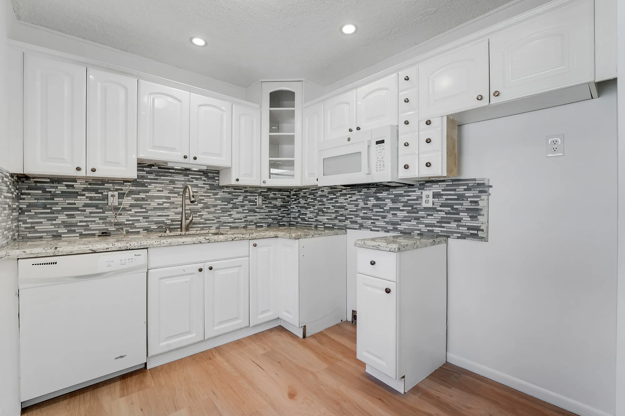 Property Slideshow image 8 of 30 | 332 flanders g, Delray Beach, FL, 33484