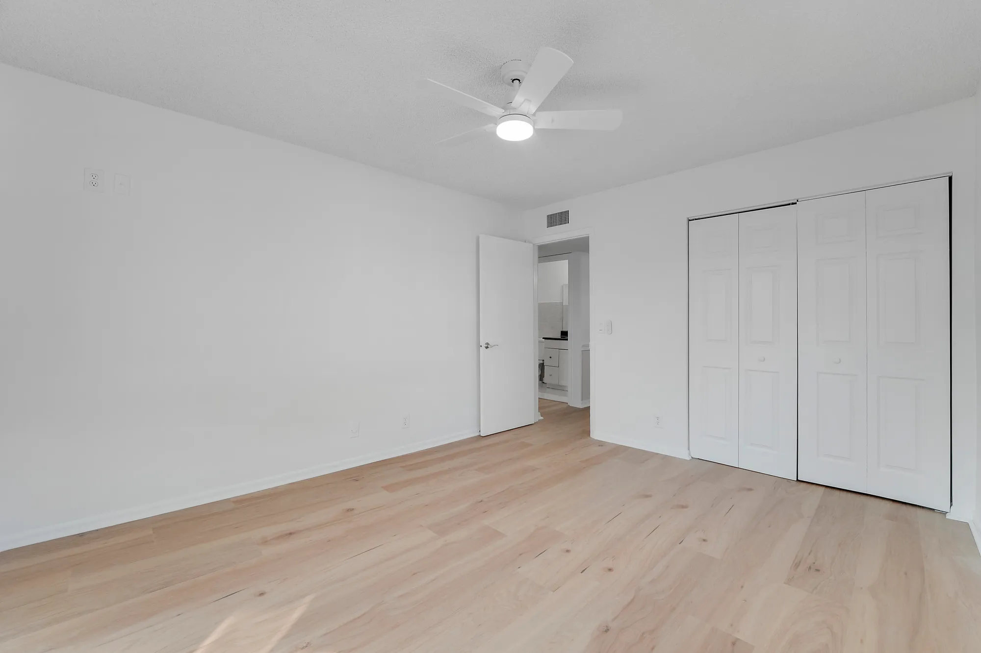 Property Slideshow image 12 of 30 | 332 flanders g, Delray Beach, FL, 33484