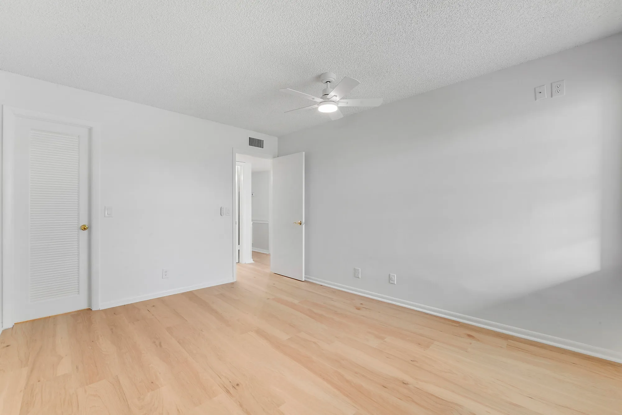 Property Slideshow image 15 of 30 | 332 flanders g, Delray Beach, FL, 33484