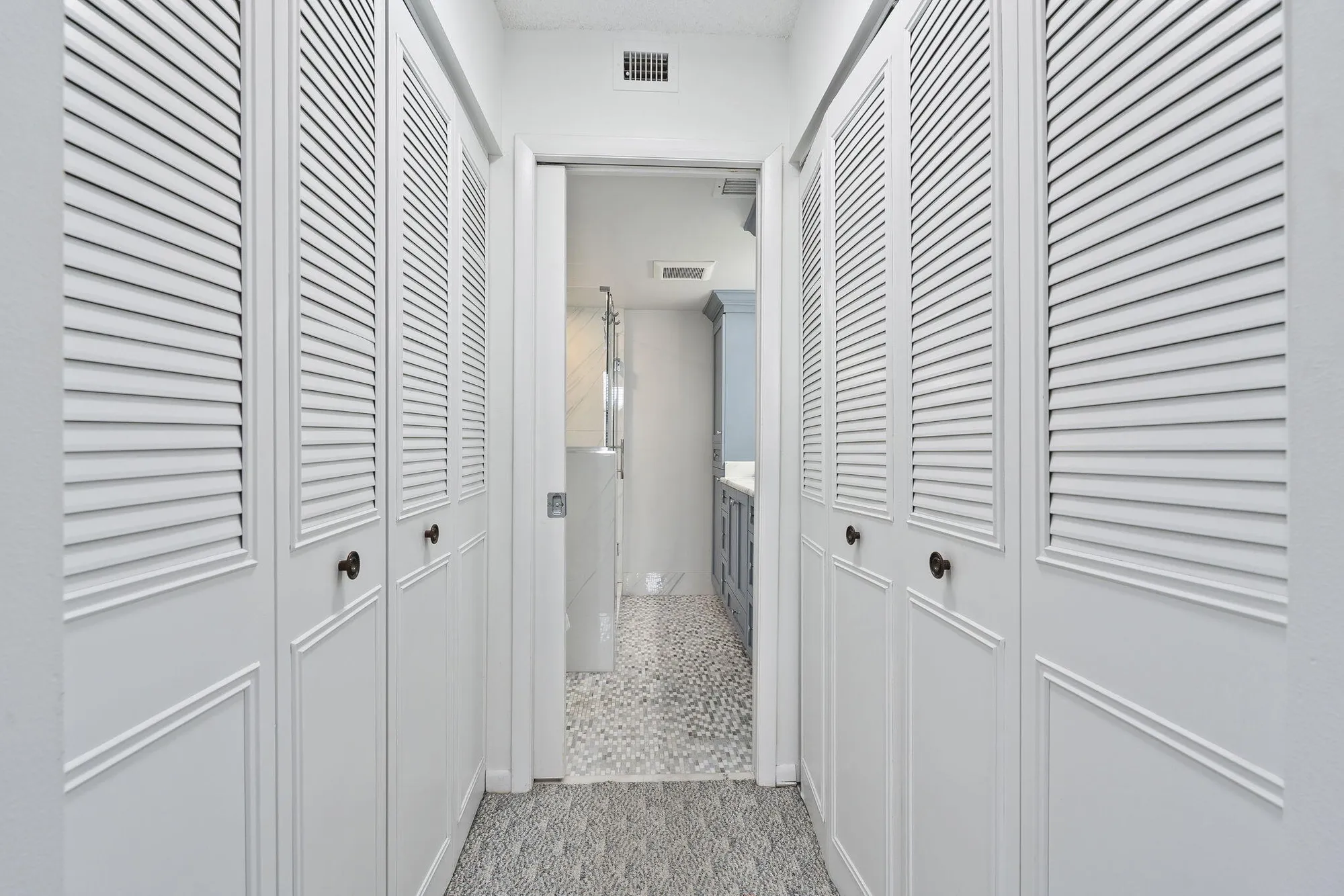 Property Slideshow image 32 of 46 | 1950 sw palm city rd apt 6105, Stuart, FL, 34994