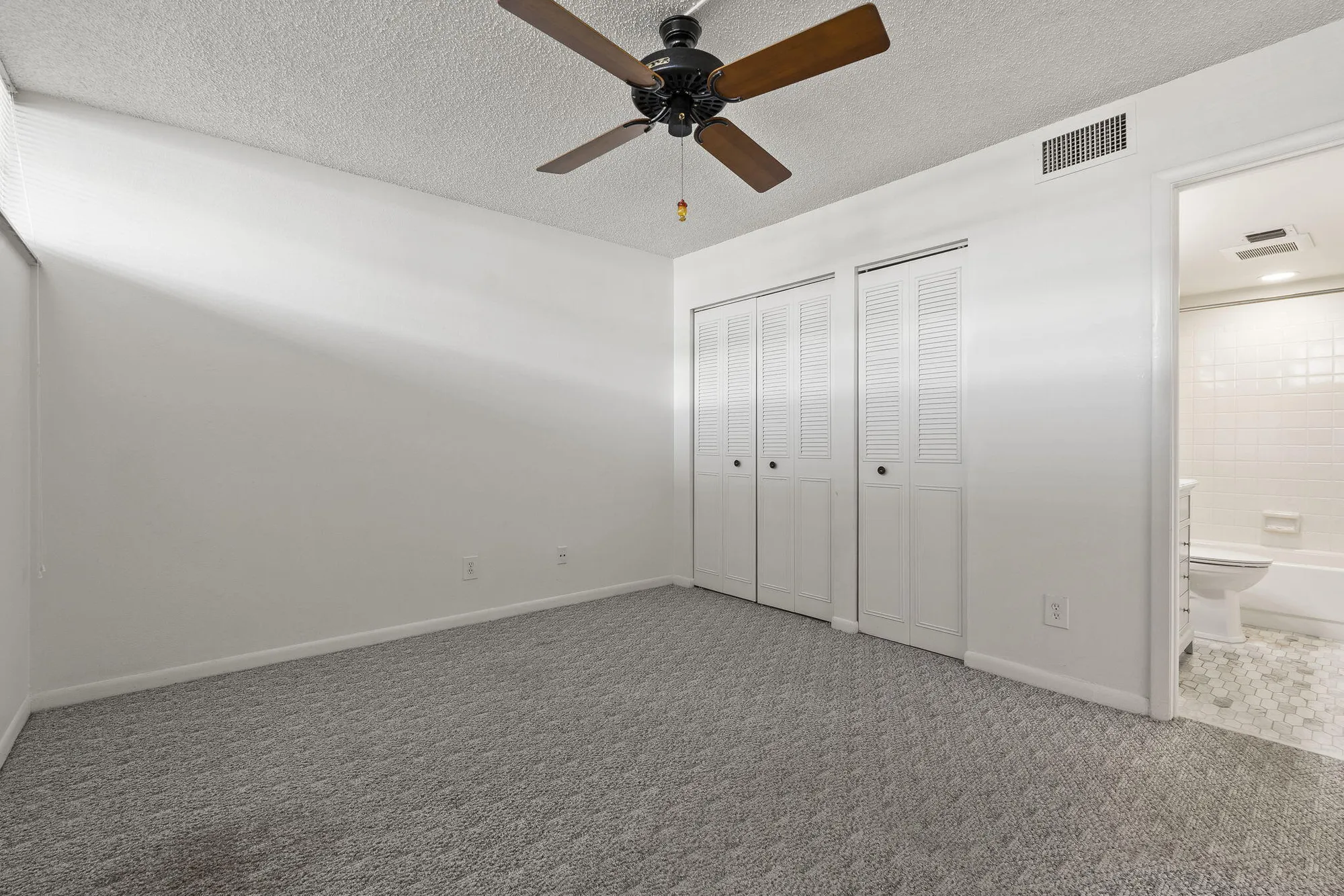 Property Slideshow image 36 of 46 | 1950 sw palm city rd apt 6105, Stuart, FL, 34994