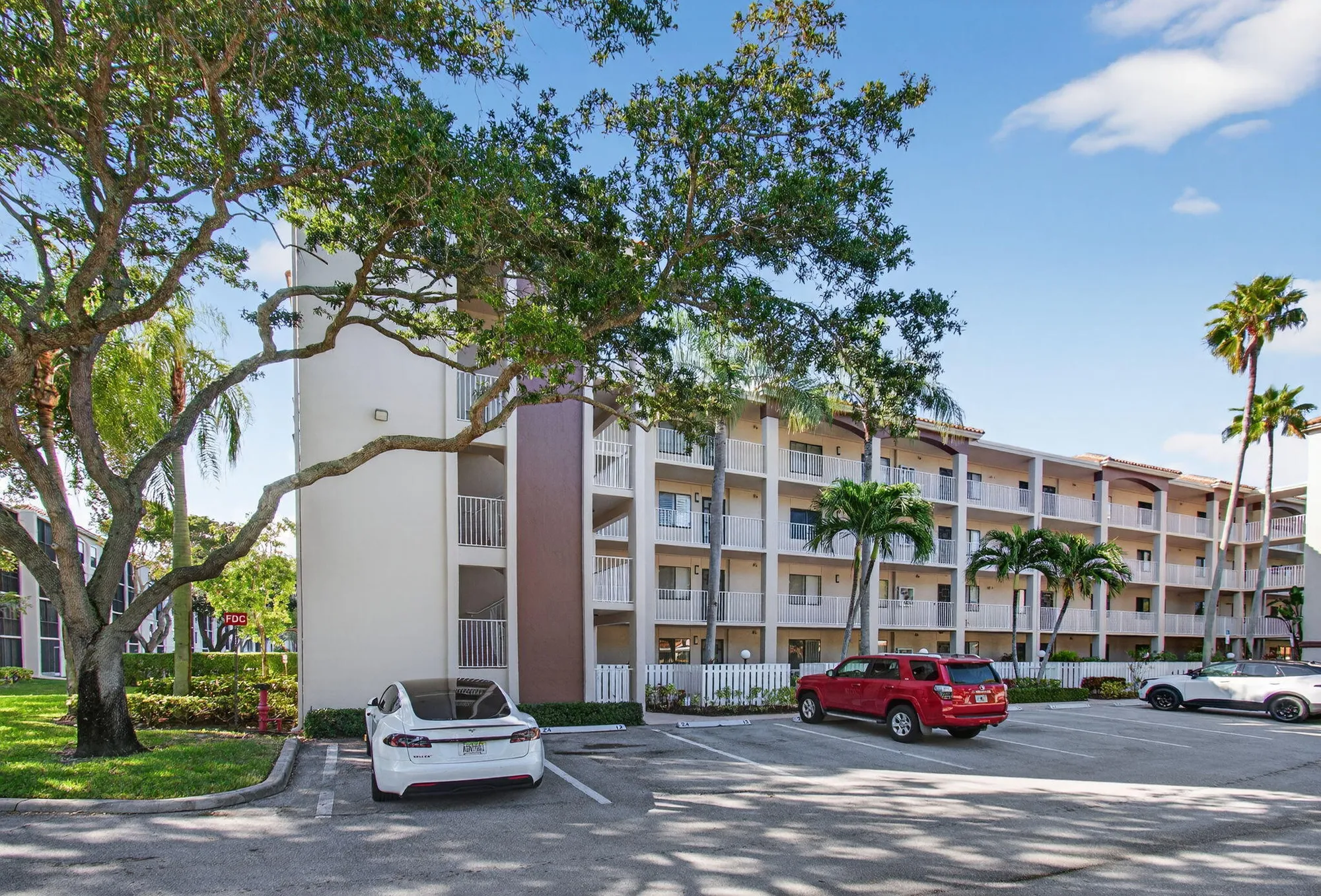 Property Slideshow image 6 of 147 | 6121 pointe regal cir apt 201, Delray Beach, FL, 33484