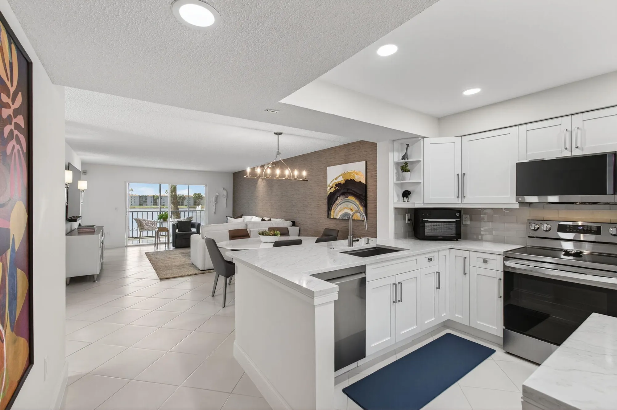 Property Slideshow image 14 of 147 | 6121 pointe regal cir apt 201, Delray Beach, FL, 33484