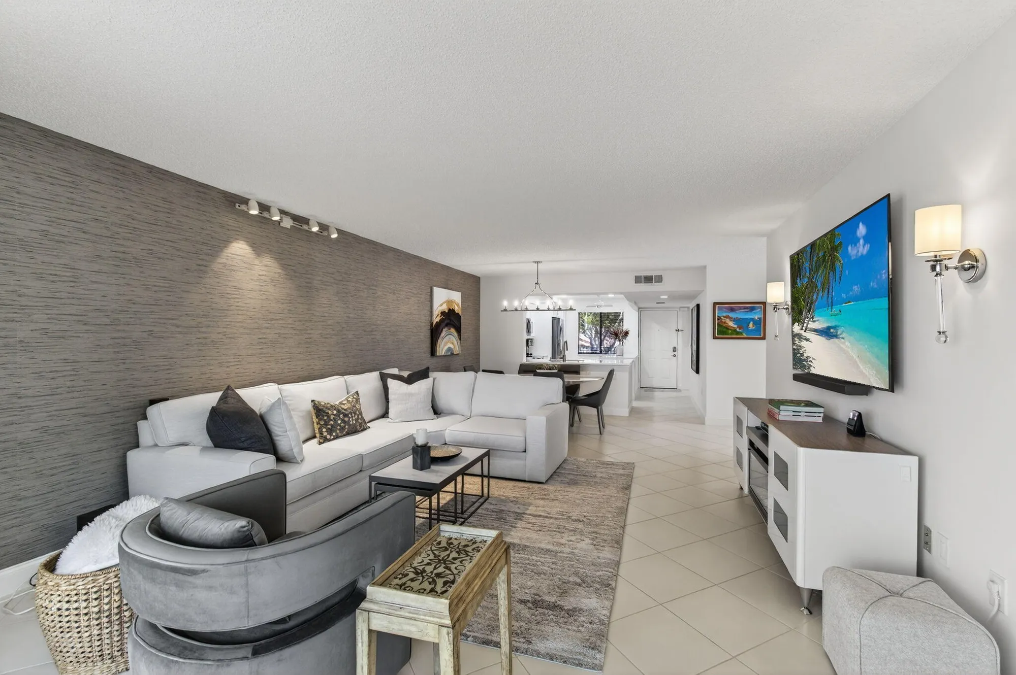 Property Slideshow image 30 of 147 | 6121 pointe regal cir apt 201, Delray Beach, FL, 33484