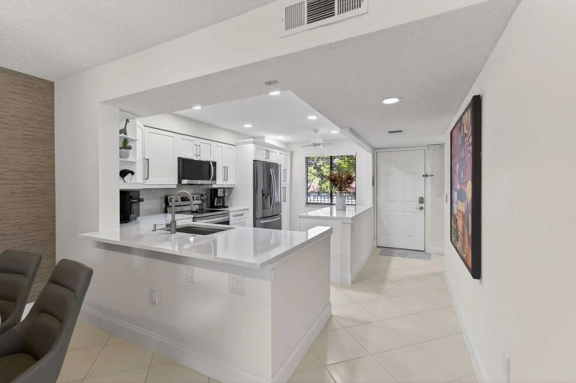 Property Slideshow image 38 of 147 | 6121 pointe regal cir apt 201, Delray Beach, FL, 33484