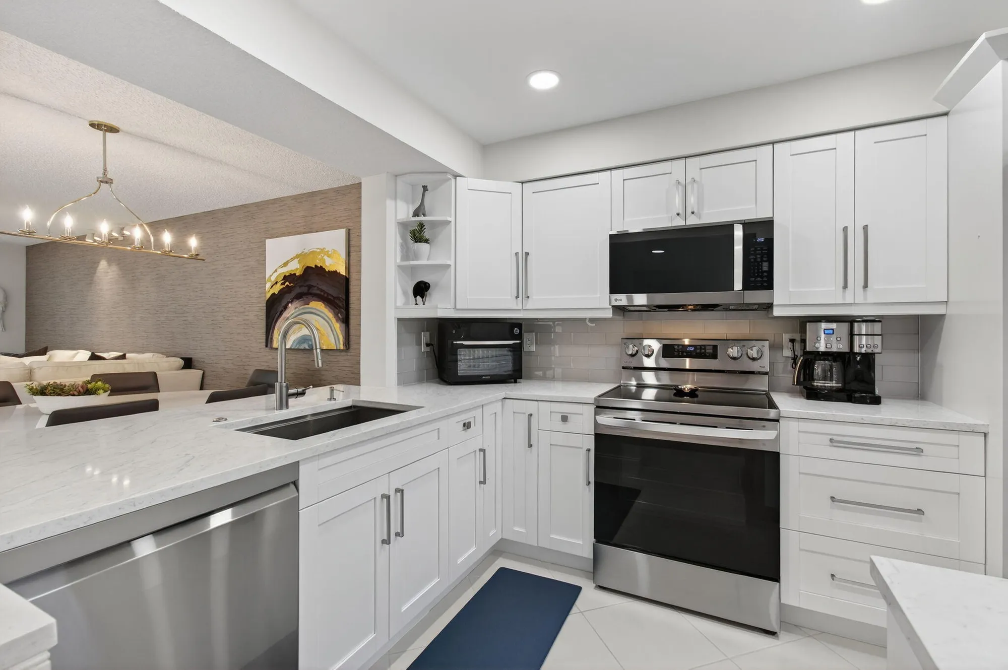 Property Slideshow image 40 of 147 | 6121 pointe regal cir apt 201, Delray Beach, FL, 33484