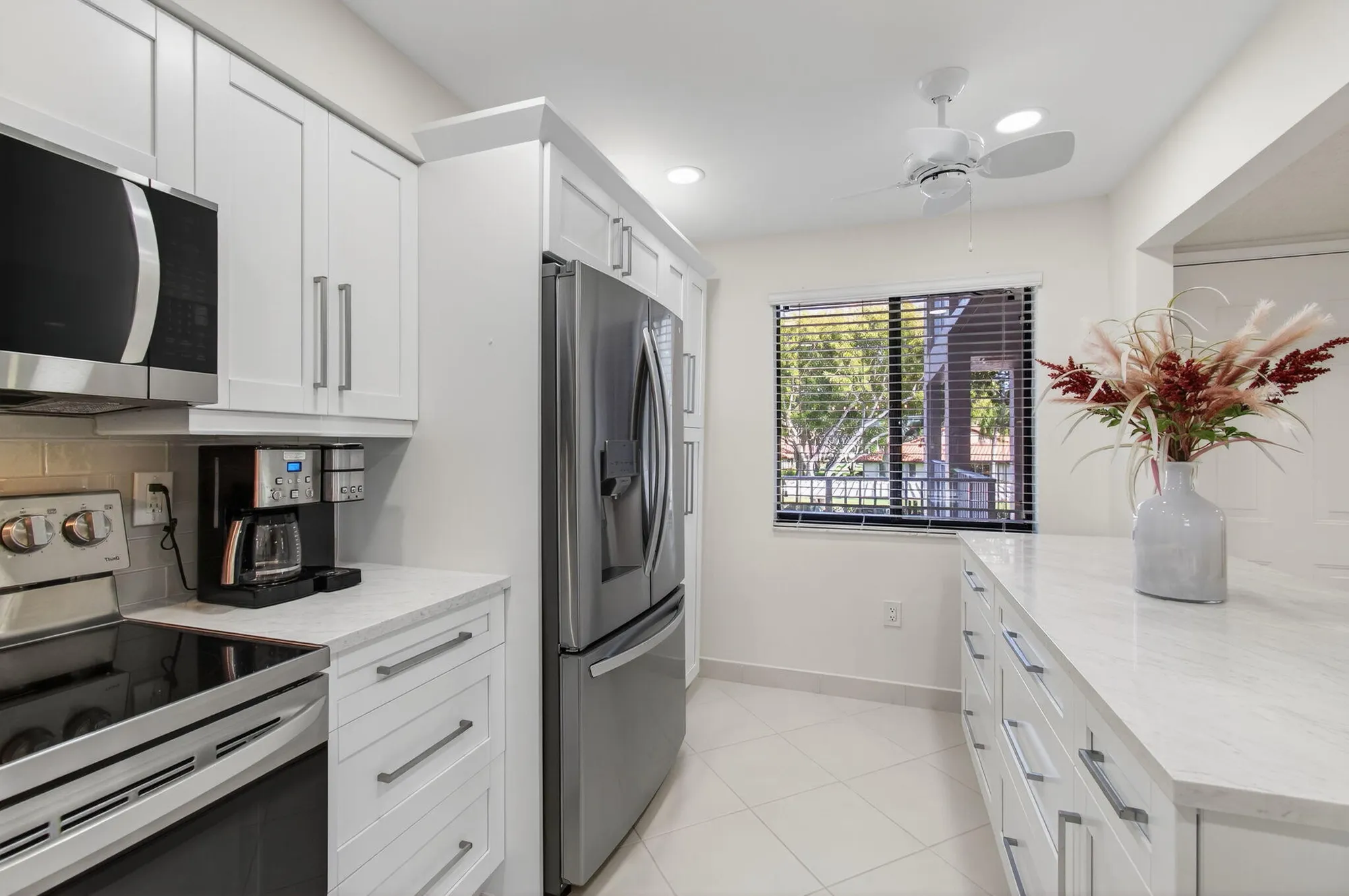 Property Slideshow image 46 of 147 | 6121 pointe regal cir apt 201, Delray Beach, FL, 33484