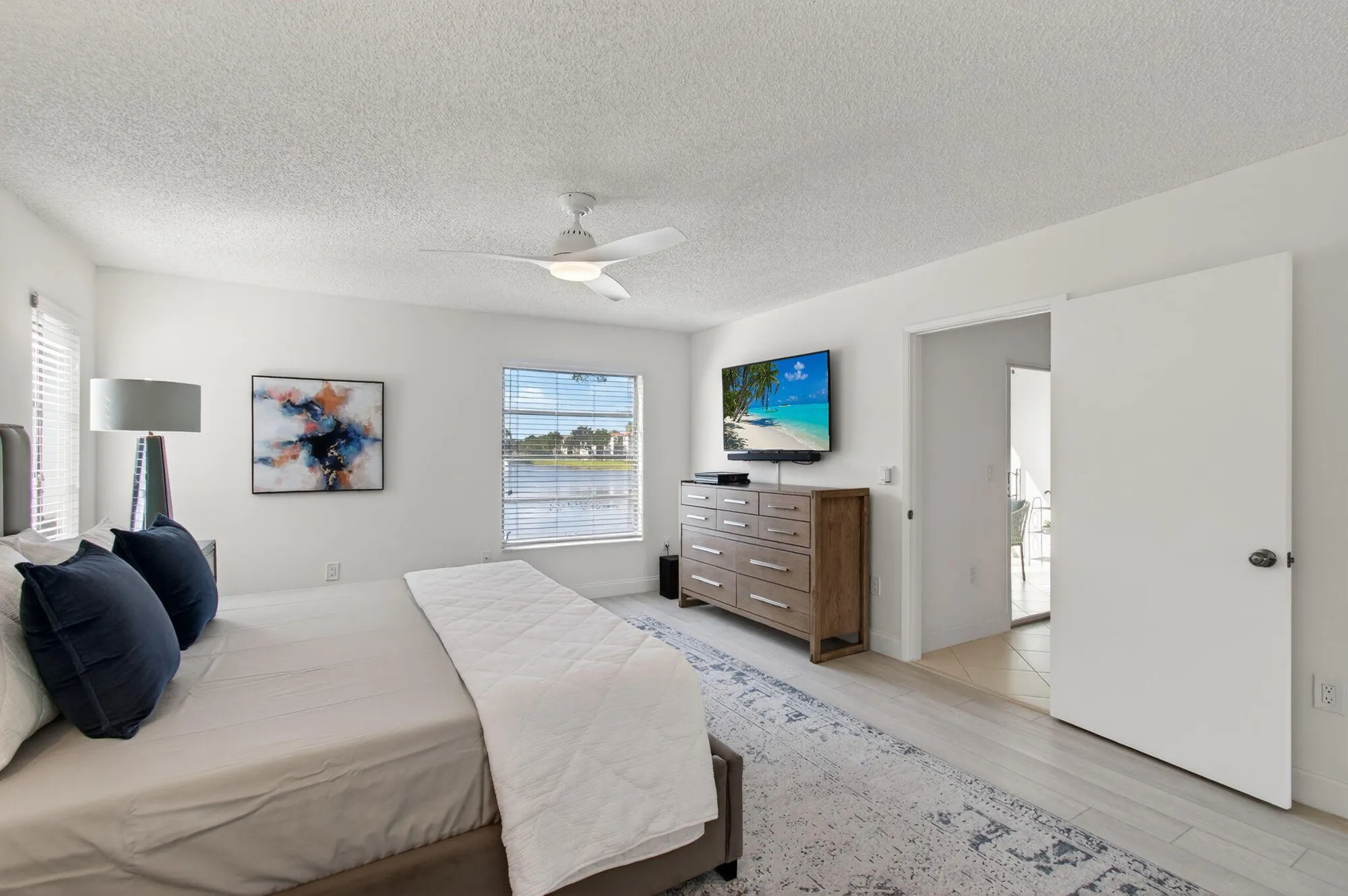 Property Slideshow image 51 of 147 | 6121 pointe regal cir apt 201, Delray Beach, FL, 33484