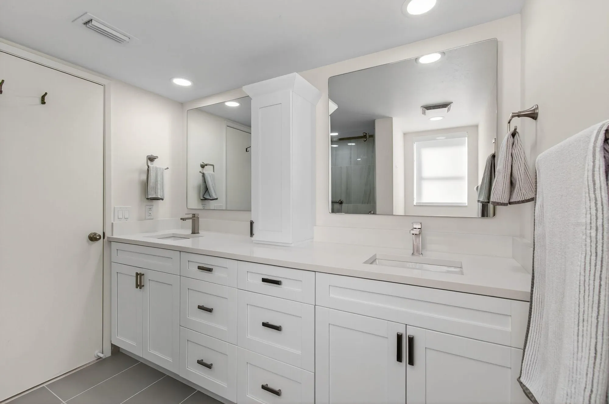 Property Slideshow image 56 of 147 | 6121 pointe regal cir apt 201, Delray Beach, FL, 33484