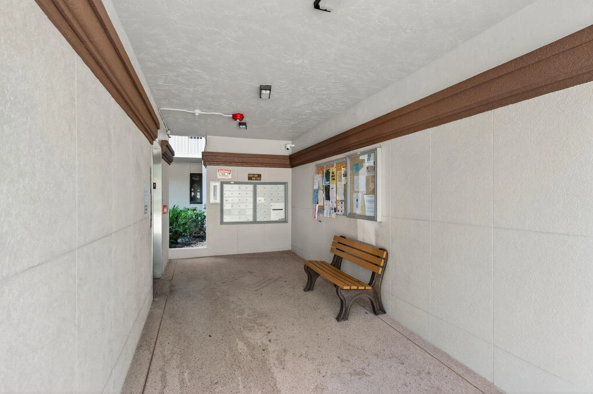 Property Slideshow image 70 of 147 | 6121 pointe regal cir apt 201, Delray Beach, FL, 33484