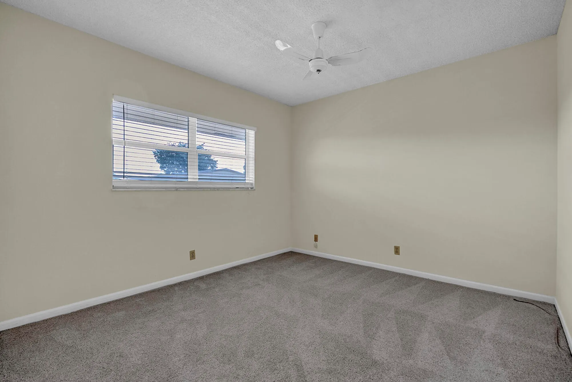 Property Slideshow image 11 of 29 | 7855 nw 5th ct 203, Margate, FL, 33063