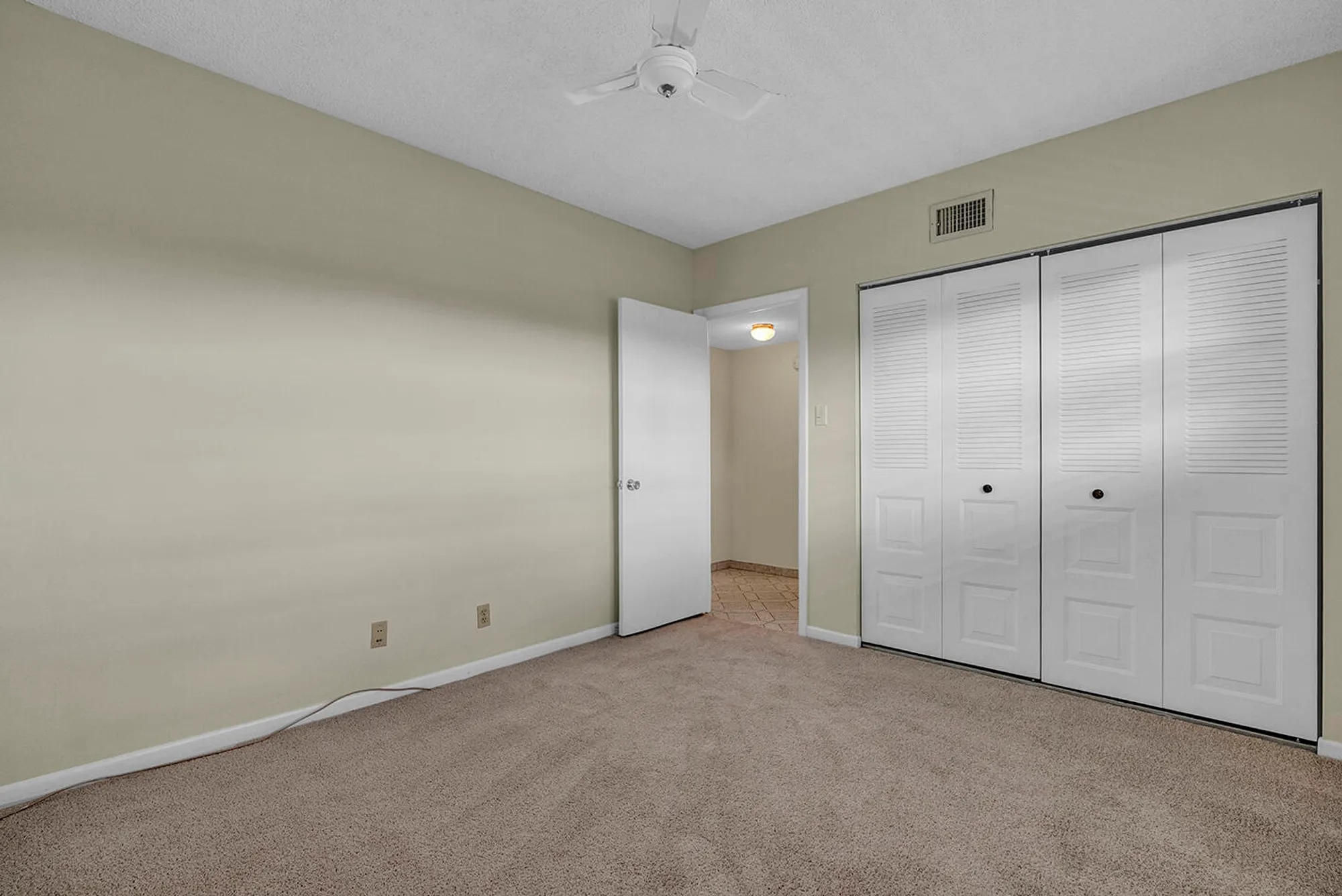 Property Slideshow image 12 of 29 | 7855 nw 5th ct 203, Margate, FL, 33063