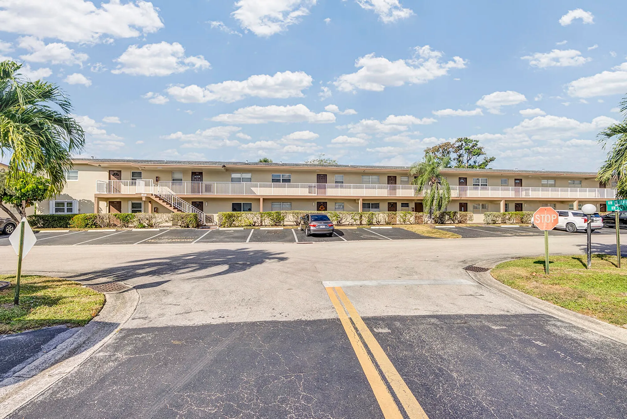 Property Slideshow image 16 of 29 | 7855 nw 5th ct 203, Margate, FL, 33063