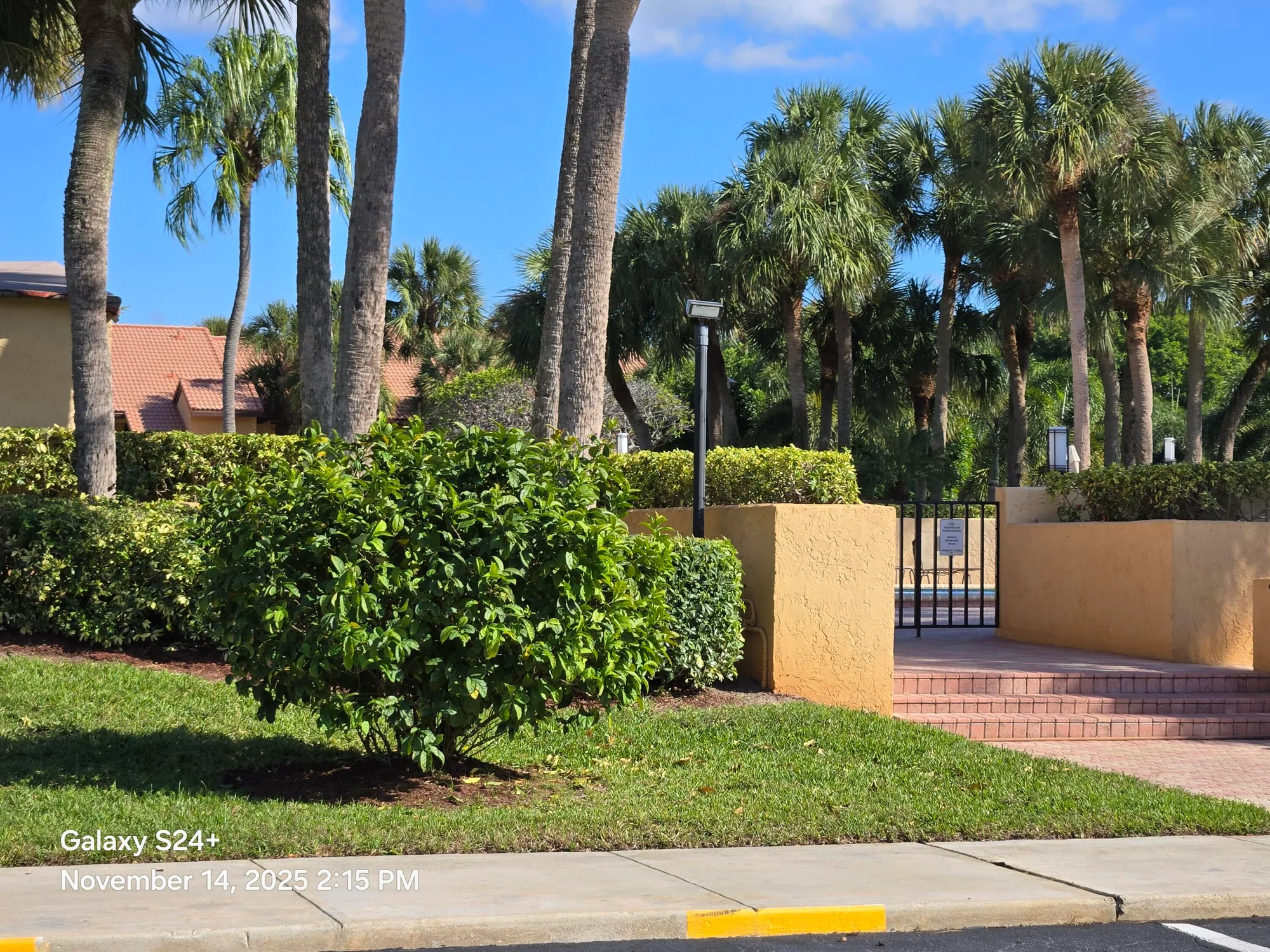 Property Slideshow image 7 of 14 | 11281 aspen glen dr # 104, Boynton Beach, FL, 33437